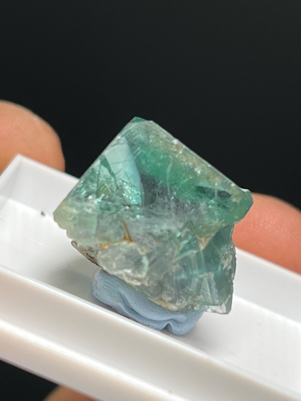 Top Quality Emerald Fluorite Specimen - Crystal Gemstone AE 