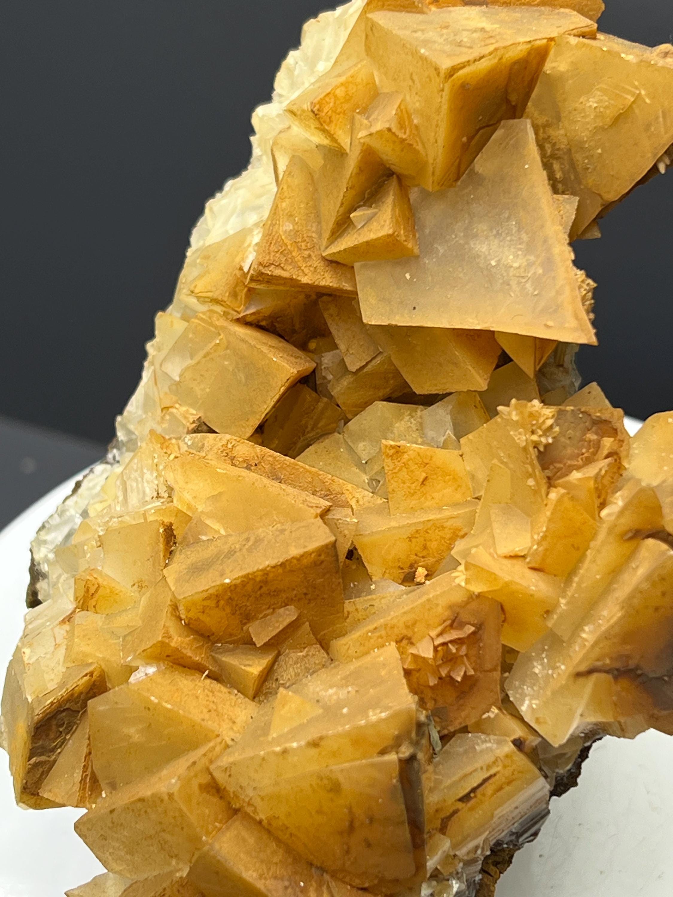 Very Special Orange Crystal Calcite Specimen - Crystal Gemstone AE 