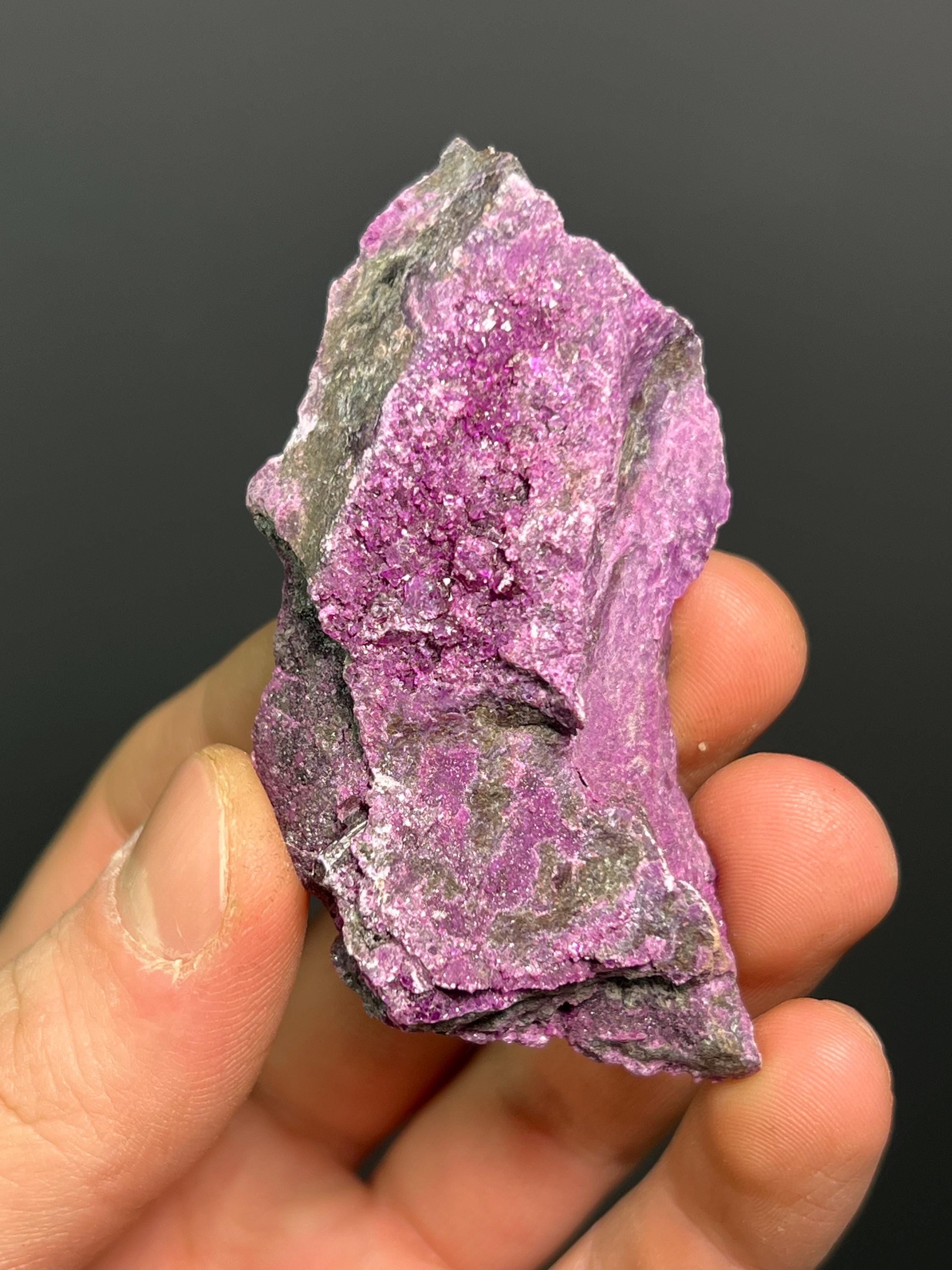 Special Kammererite Specimen - Crystal Gemstone AE 