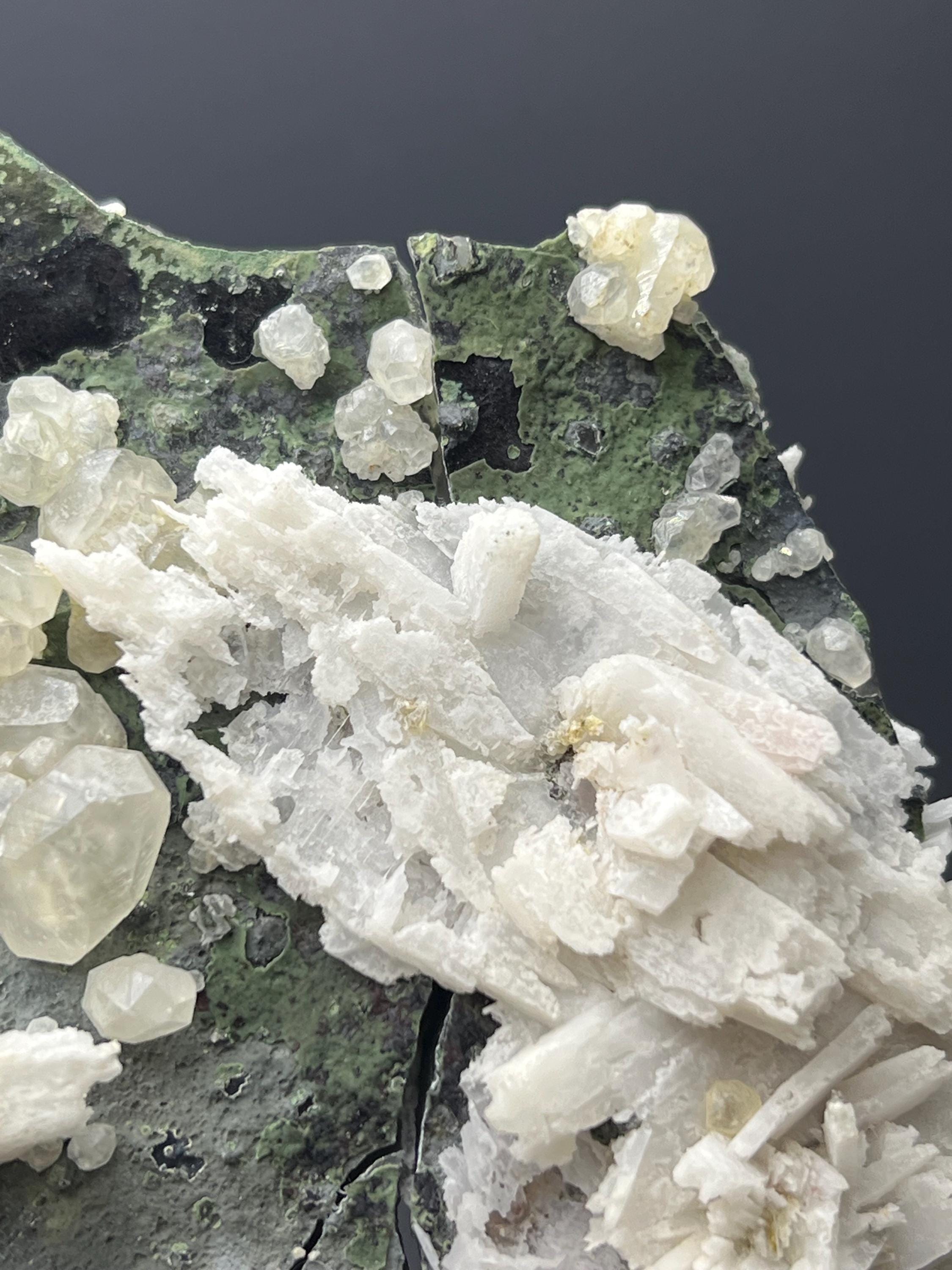 Anhydrite And Calcite On Prehnite - Crystal Gemstone AE 