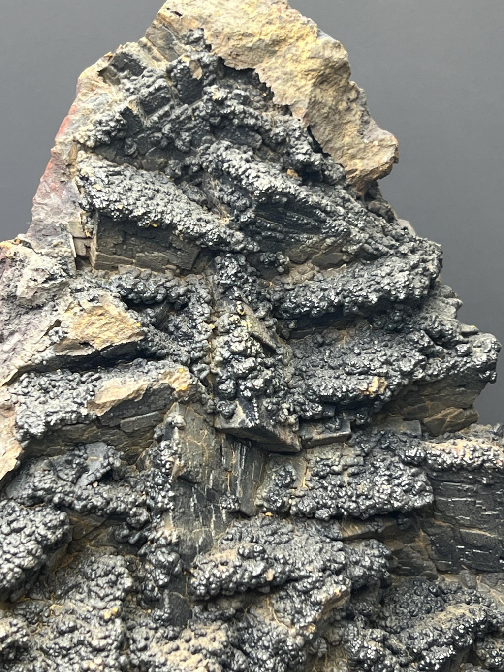 Very Special, Goethite With Black Iron Siderite - Crystal Gemstone AE 