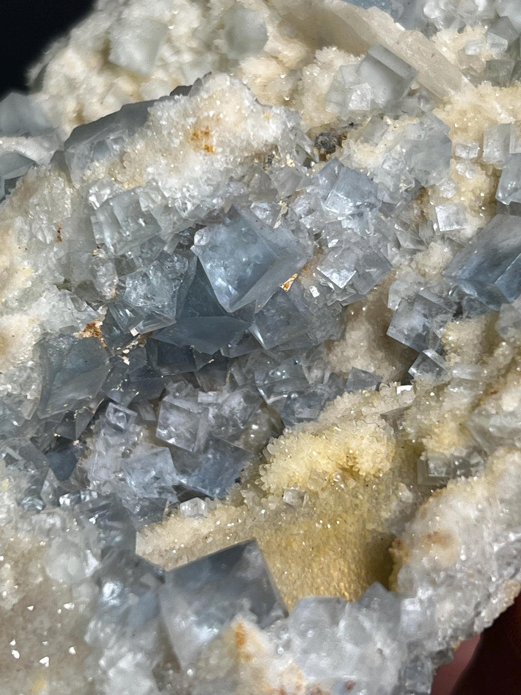 Blue Fluorite With Stilbite, 518gram - Crystal Gemstone AE 