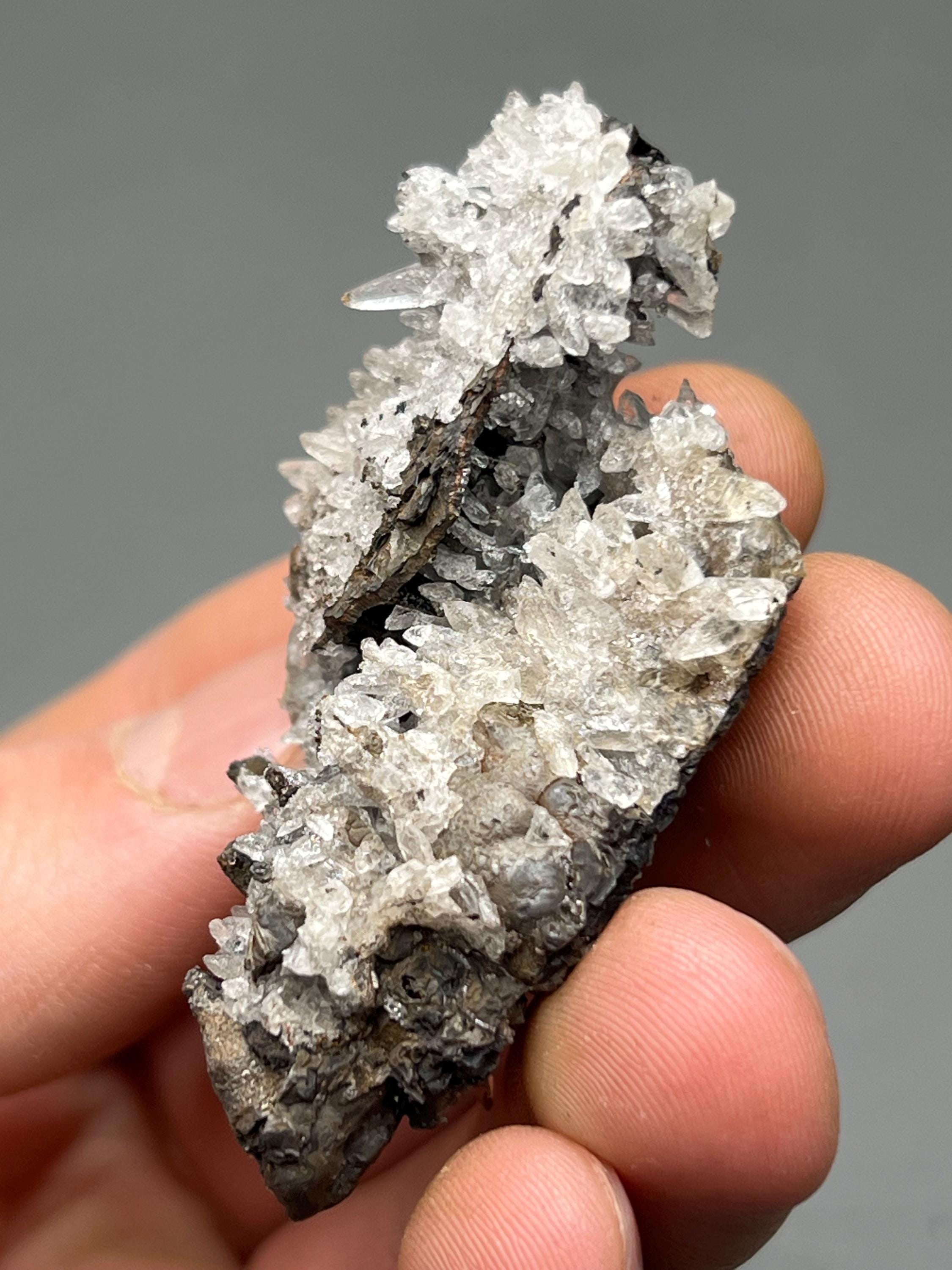 Very Special, Crystal Calcite On Hematite, From Turkey - Crystal Gemstone AE 