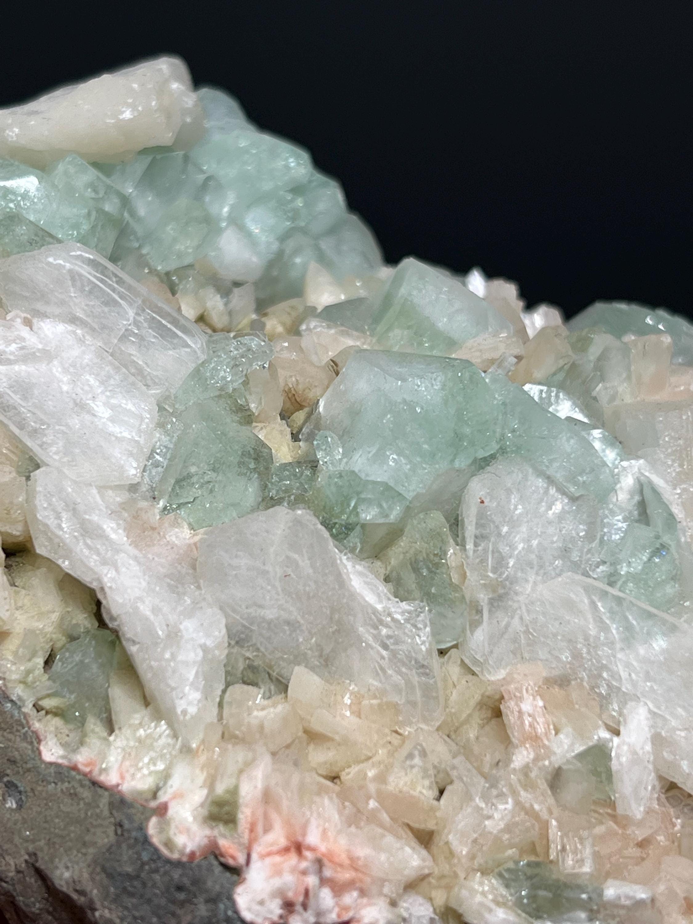 Apophyllite With Heuldanite Specimen, 1kg - Crystal Gemstone AE 