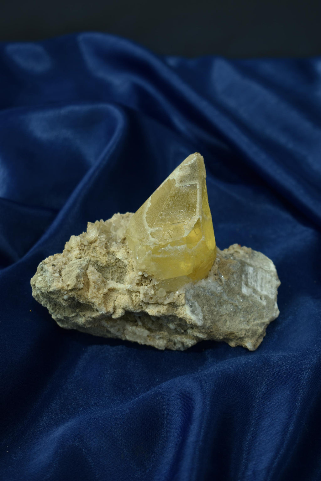 Rare Golden Yellow Tooth Calcite Specimen, For Special Collection Piece - Crystal Gemstone AE 