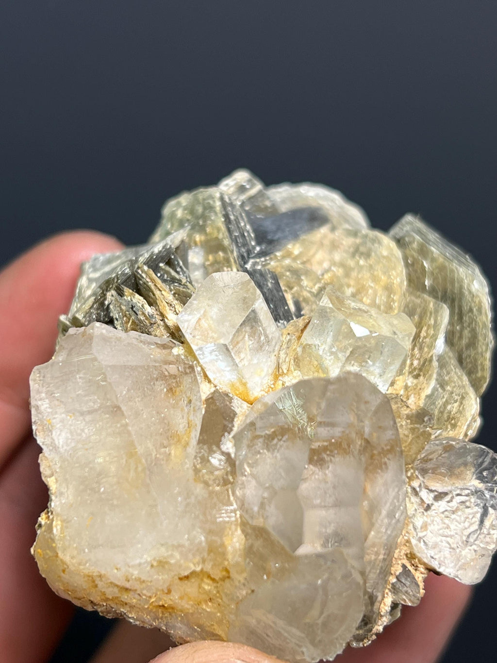 Aquamarine And Muscovite With Quartz - Pakistan - Crystal Gemstone AE 