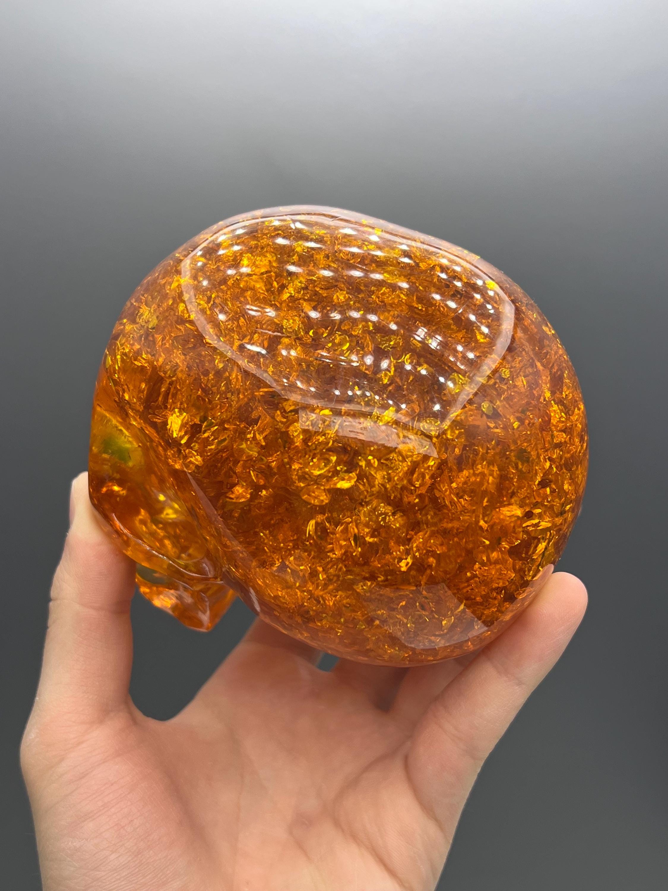 Museum Grade Amber Sparkly Gold Skull - Crystal Gemstone AE 