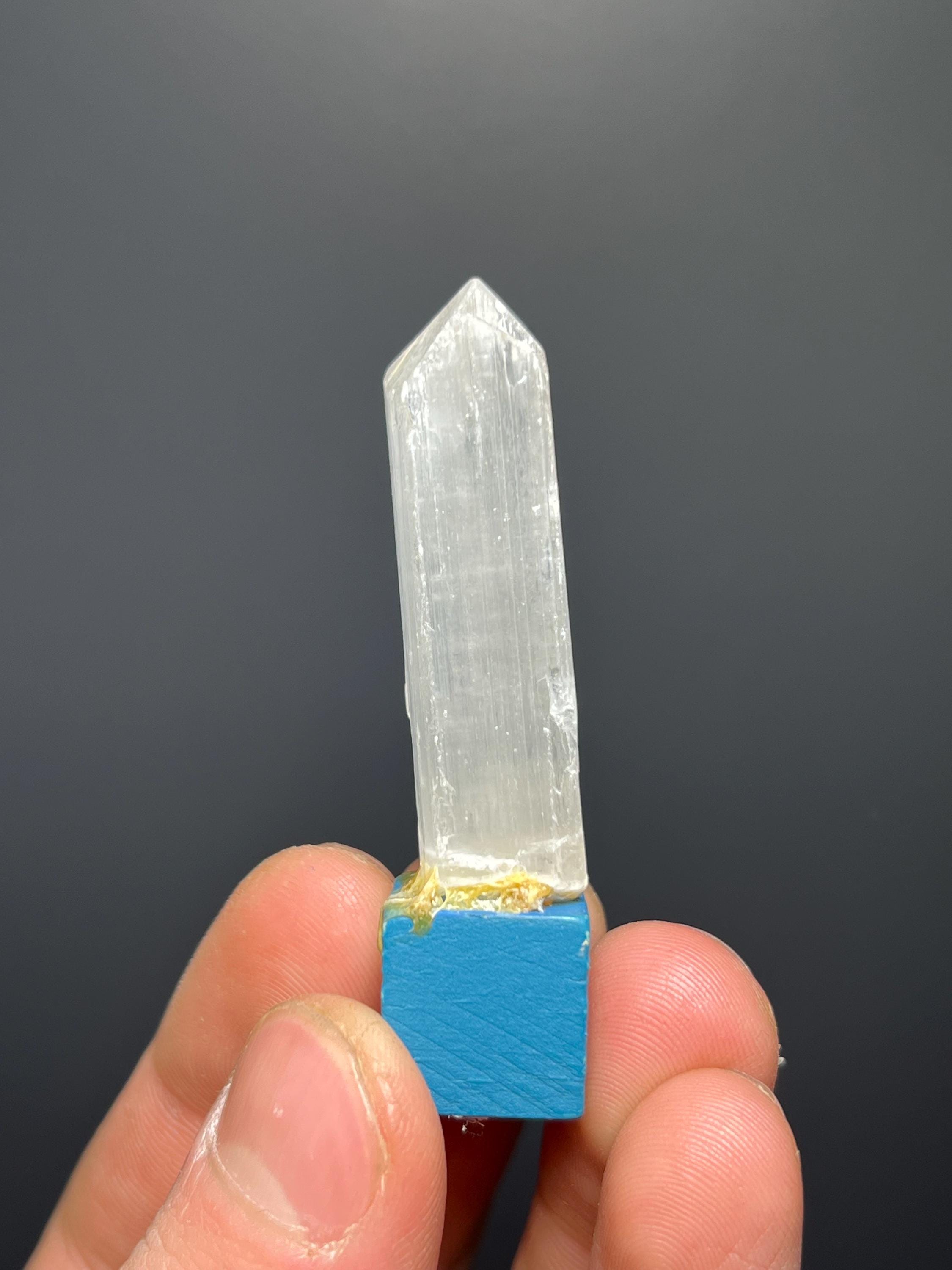 Natural Kunzite Crystal Specimen – Afghanistan - Crystal Gemstone AE 
