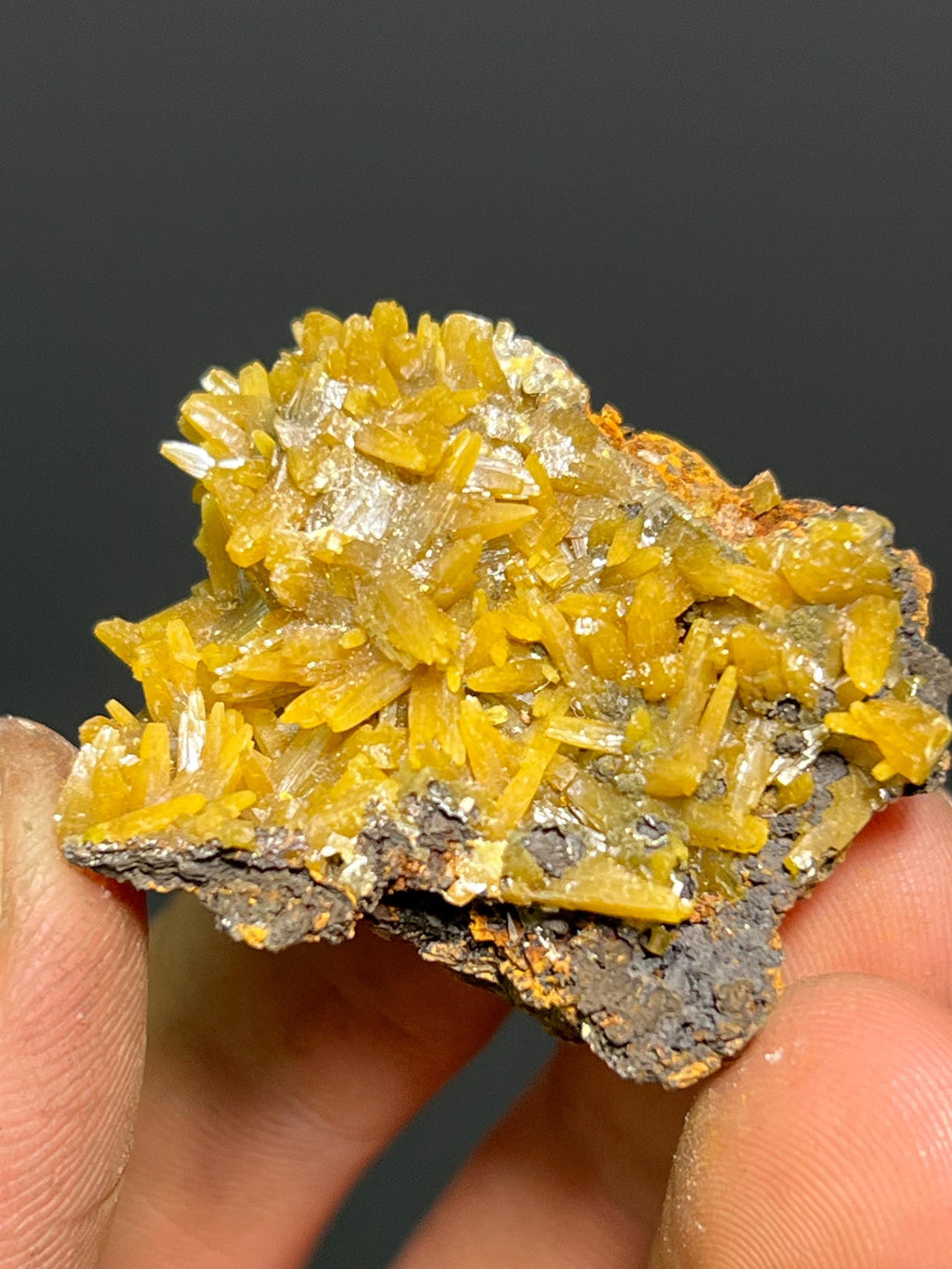 Very Special Wulfenite Specimen, 30gram - Crystal Gemstone AE 