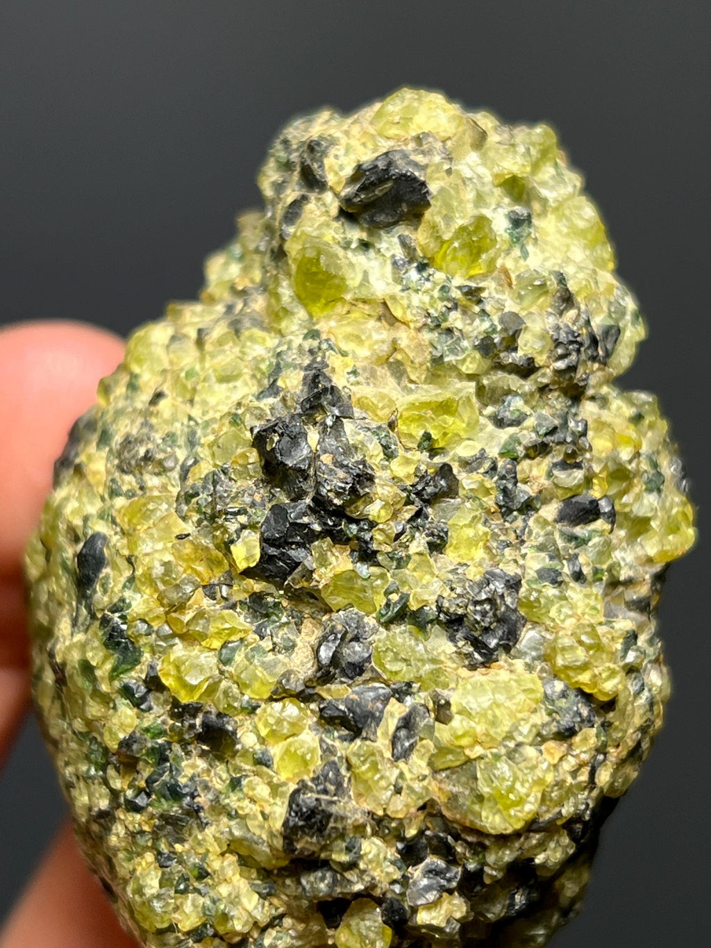 Olivine (Micro Sample) Specimen, 142gram - Crystal Gemstone AE 