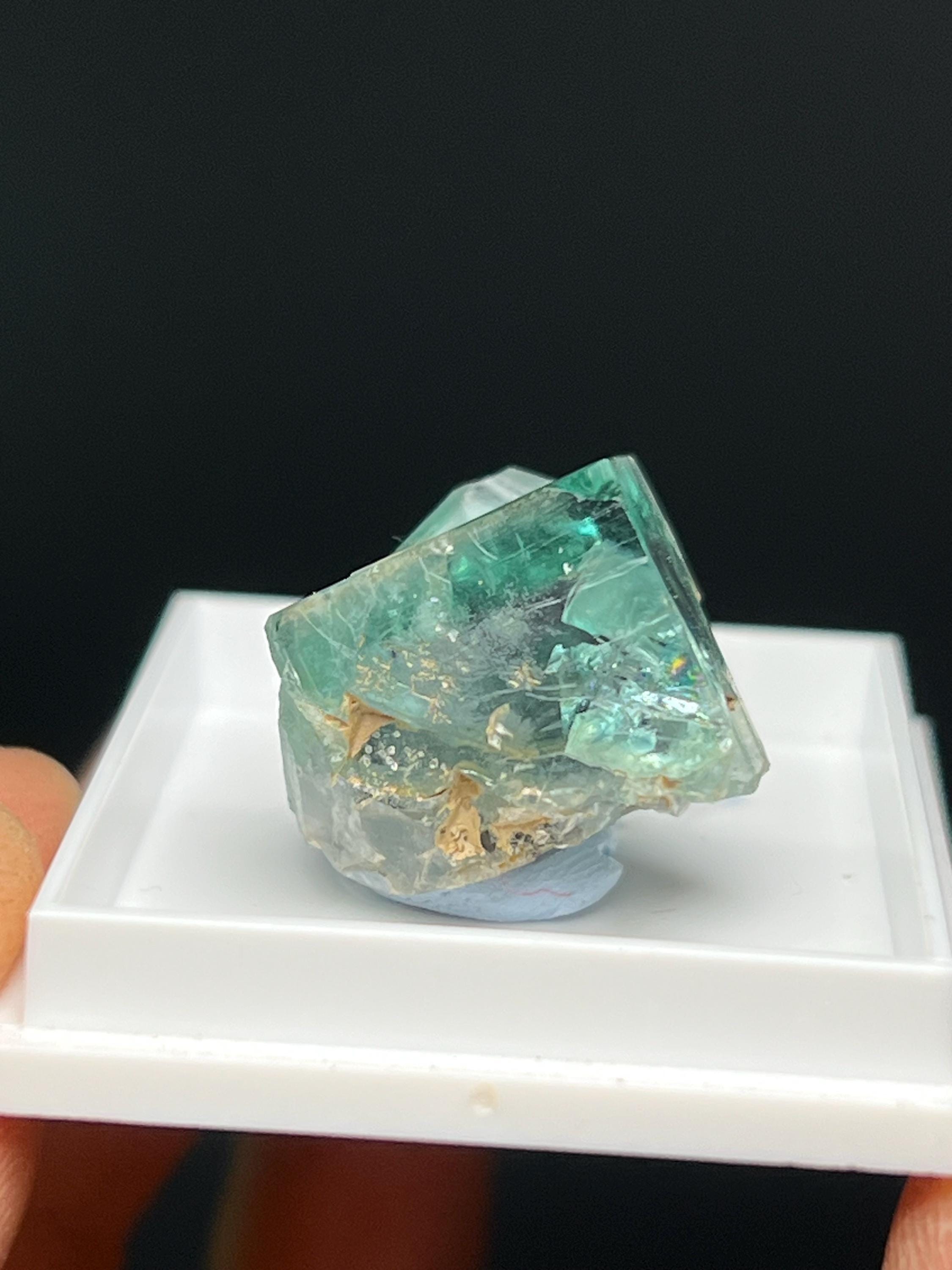 Top Quality Emerald Fluorite Specimen - Crystal Gemstone AE 