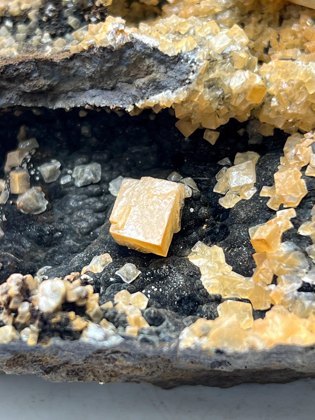 Very Showy, Cubic Crystals Calcite On Goethite Specimen - Crystal Gemstone AE 