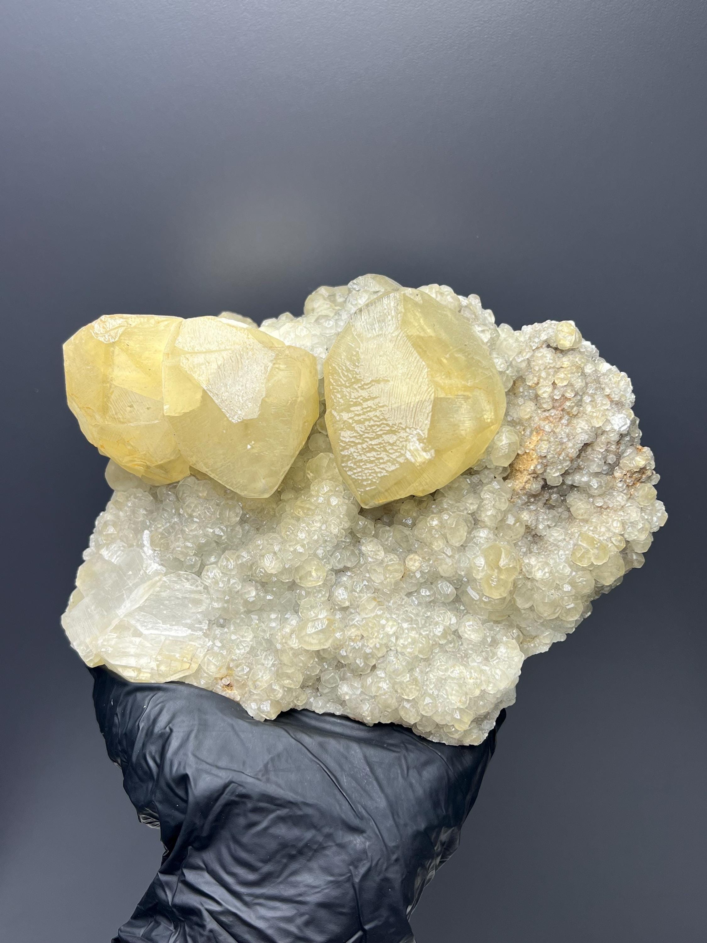 Very Showy, Crystal Calcite With Golden Yellow Calcite Balls - Crystal Gemstone AE 