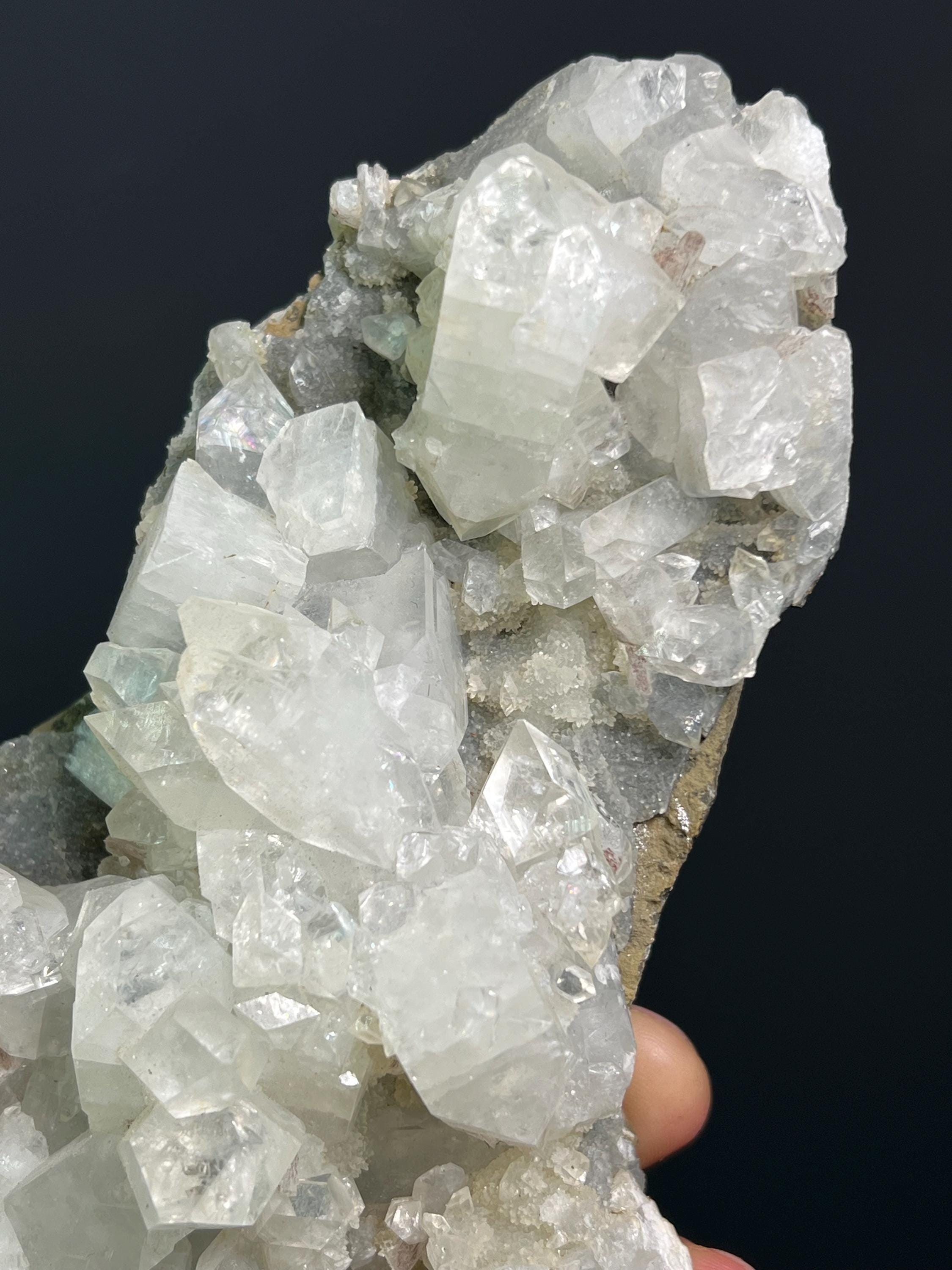 Apophyllite Heulandite Stilbite - Crystal Gemstone AE 