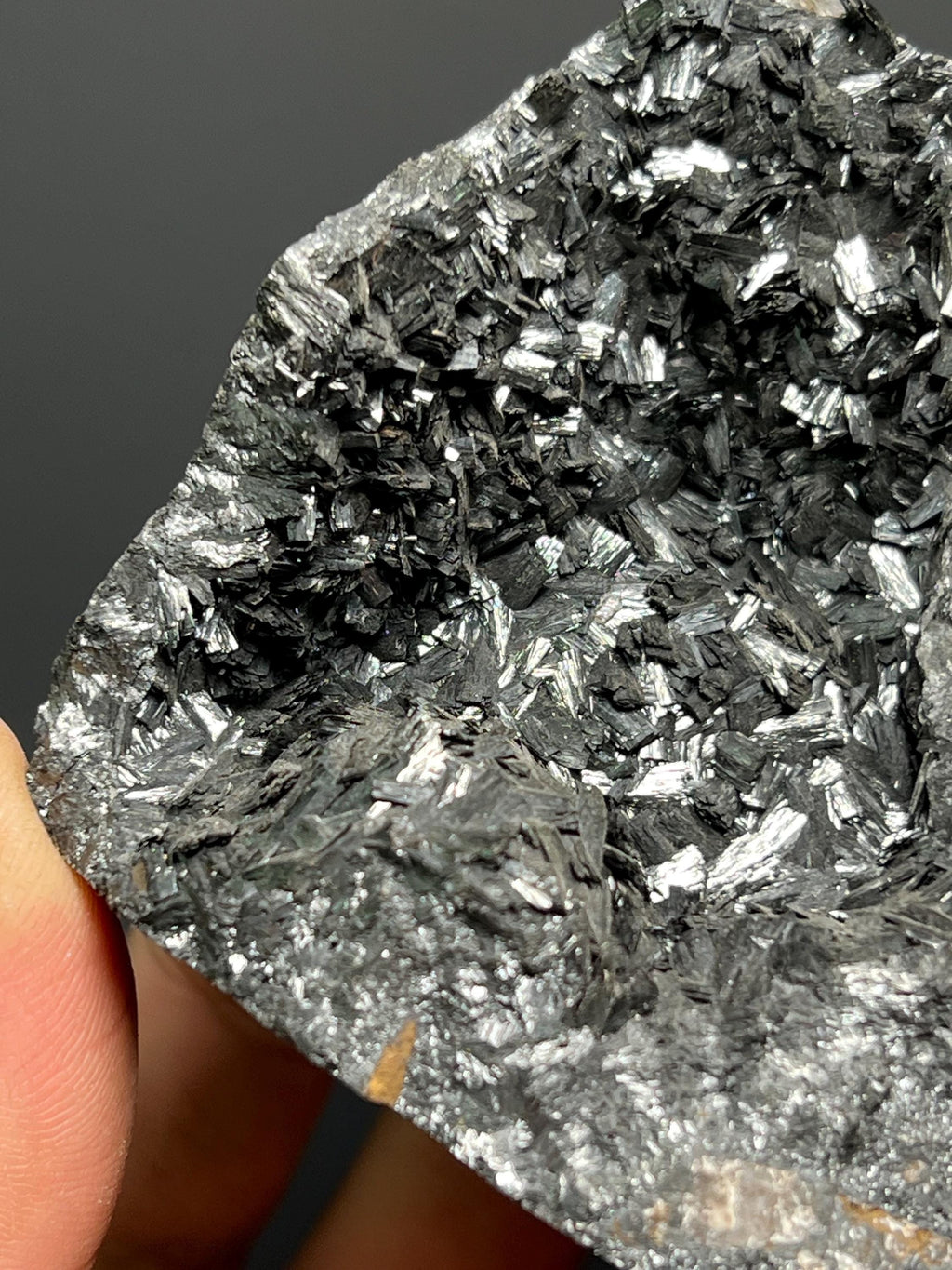 Manganite Specimen, 292gram - Crystal Gemstone AE 