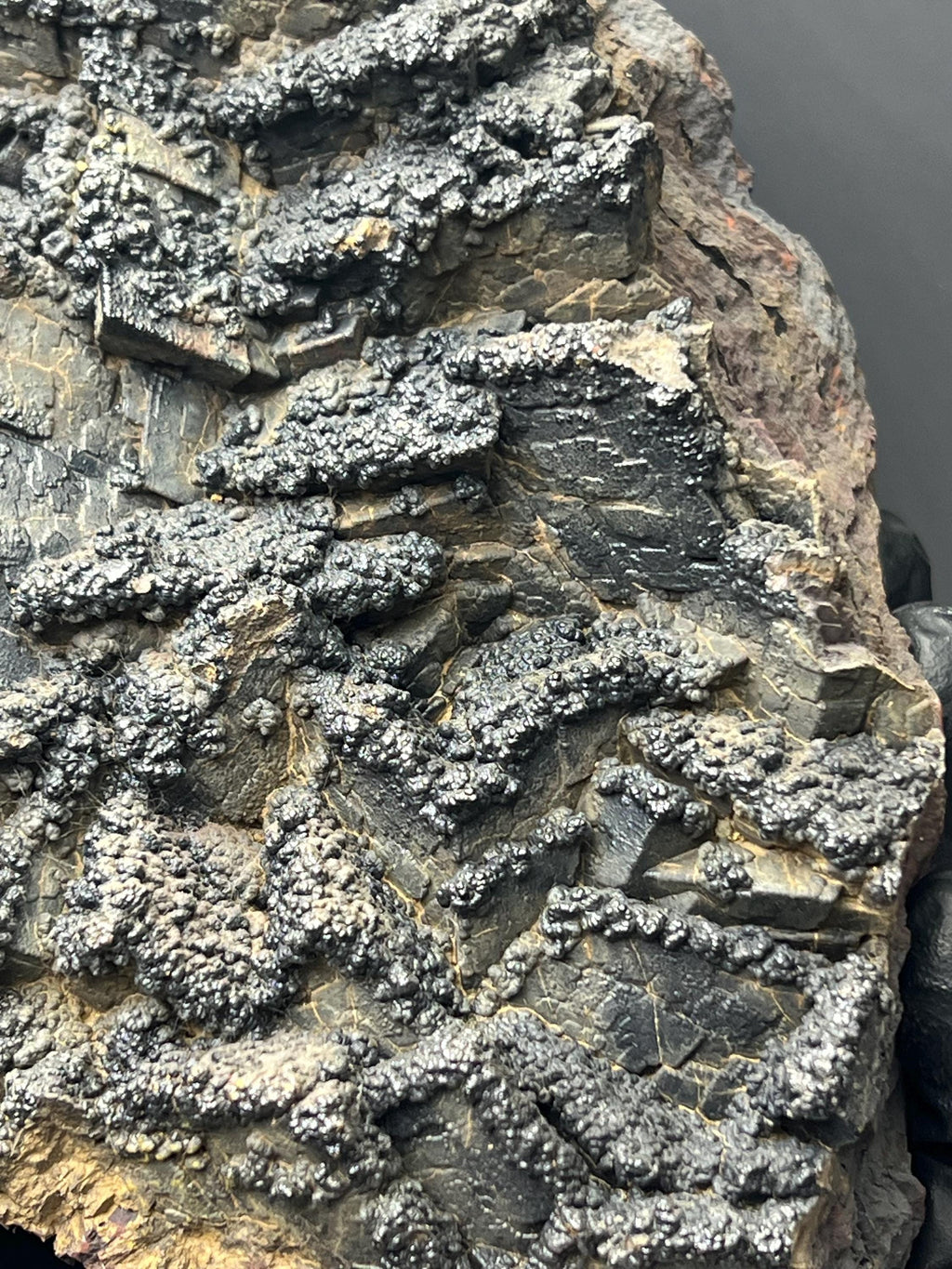 Very Special, Goethite With Black Iron Siderite - Crystal Gemstone AE 