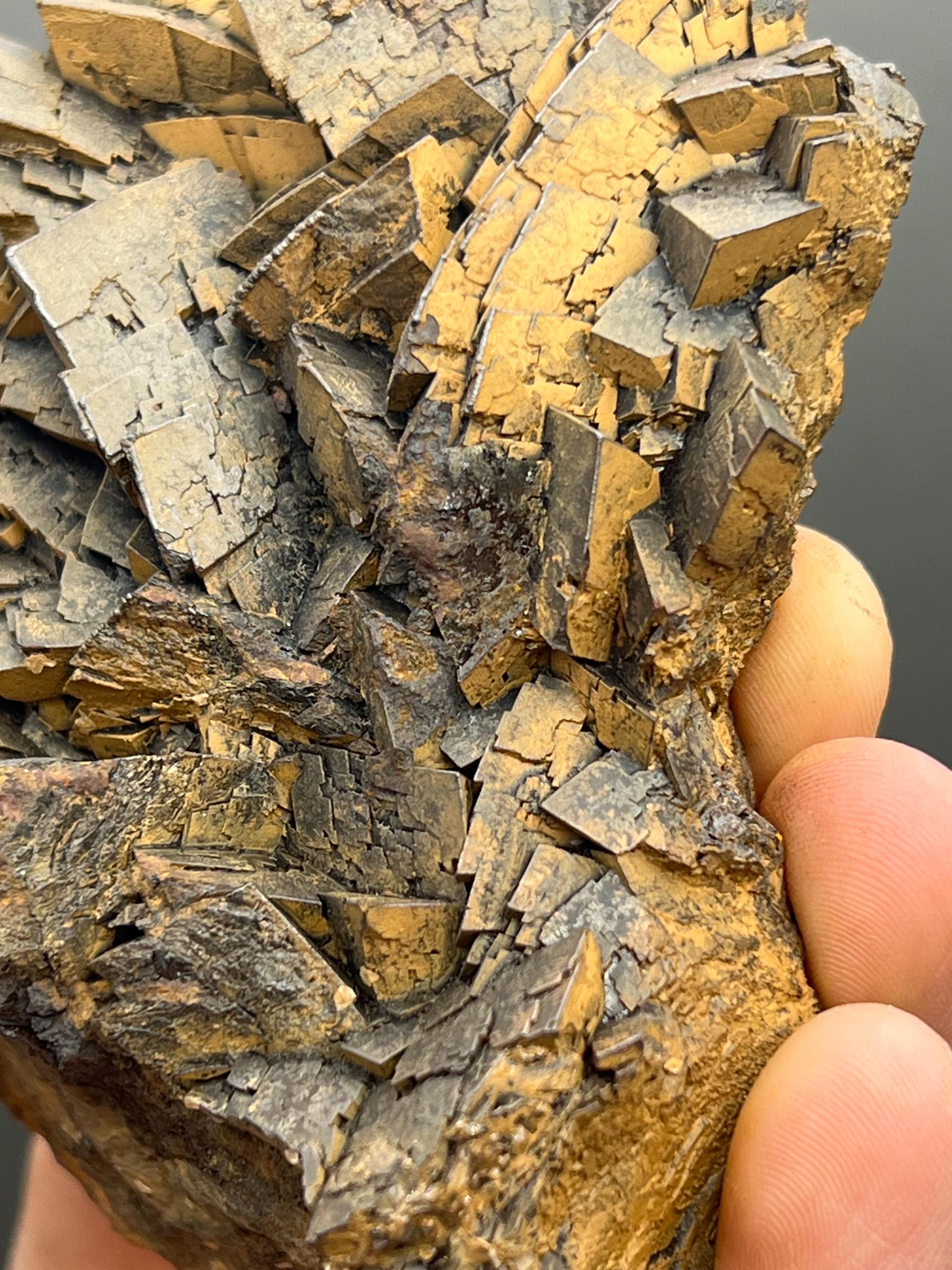 Limonite On Iron Siderite Mineral - Crystal Gemstone AE 
