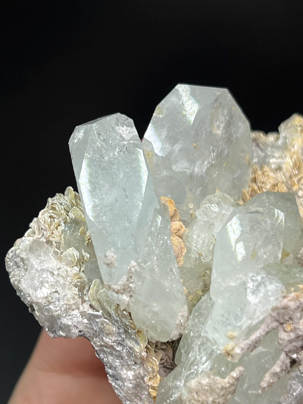 Aquamarine And Muscovite With Quartz - Crystal Gemstone AE 