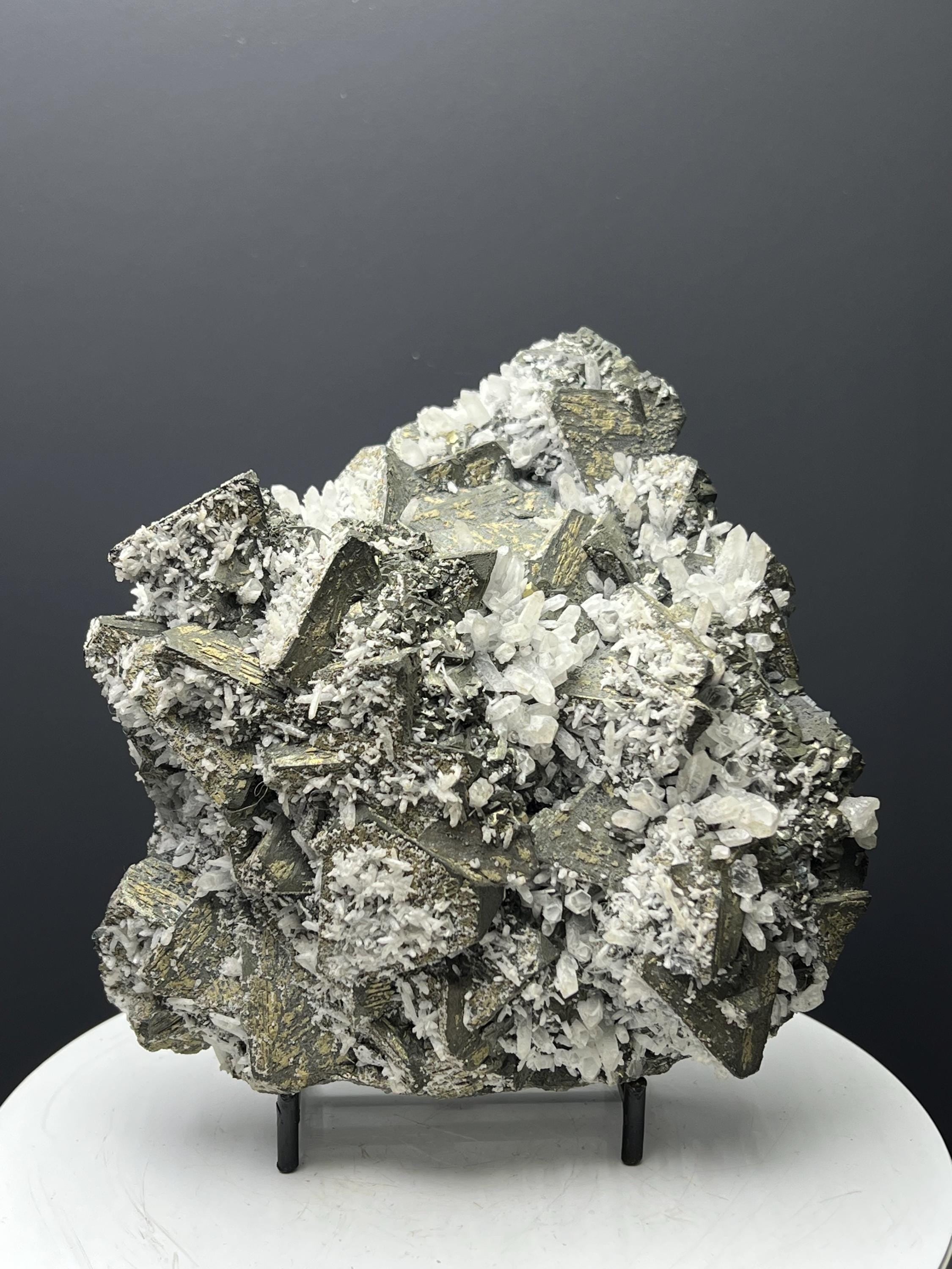 Very Special! Tetrahedrite With Quartz Specimen - Crystal Gemstone AE 