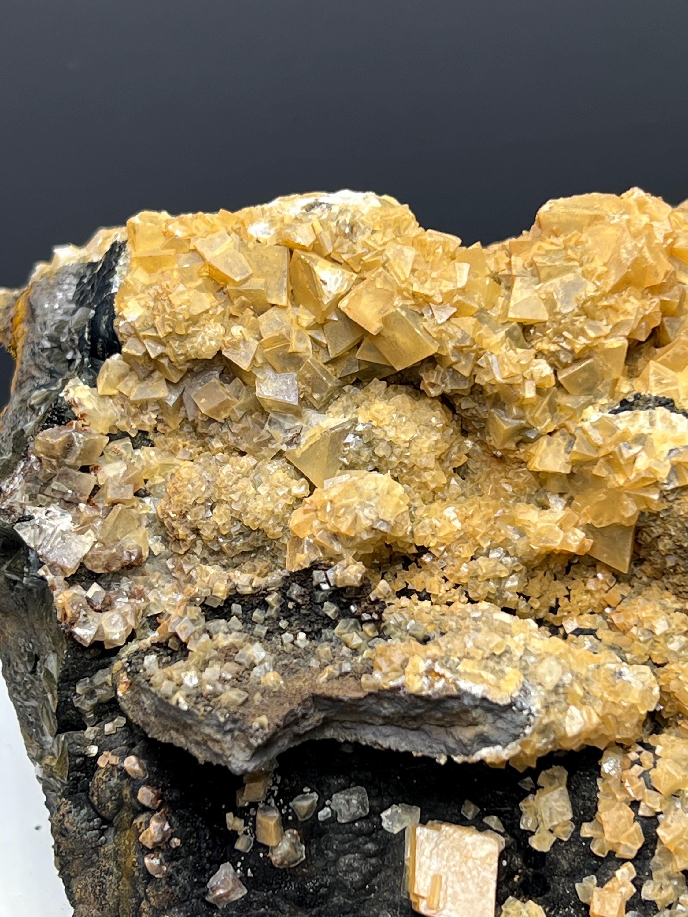 Very Showy, Cubic Crystals Calcite On Goethite Specimen - Crystal Gemstone AE 