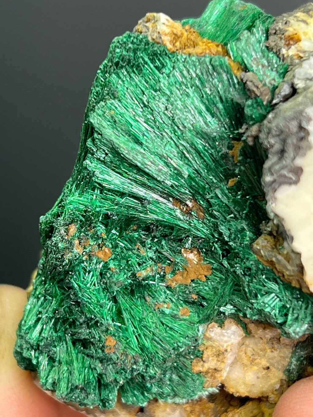 Special Malachite Specimen - Crystal Gemstone AE 