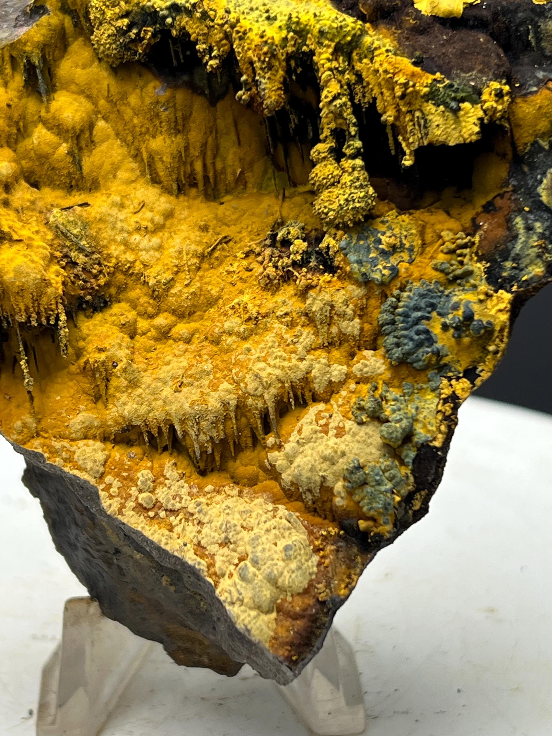 Very Special, Limonite With Botryoidal And Stalactite Formation Goethite - Crystal Gemstone AE 