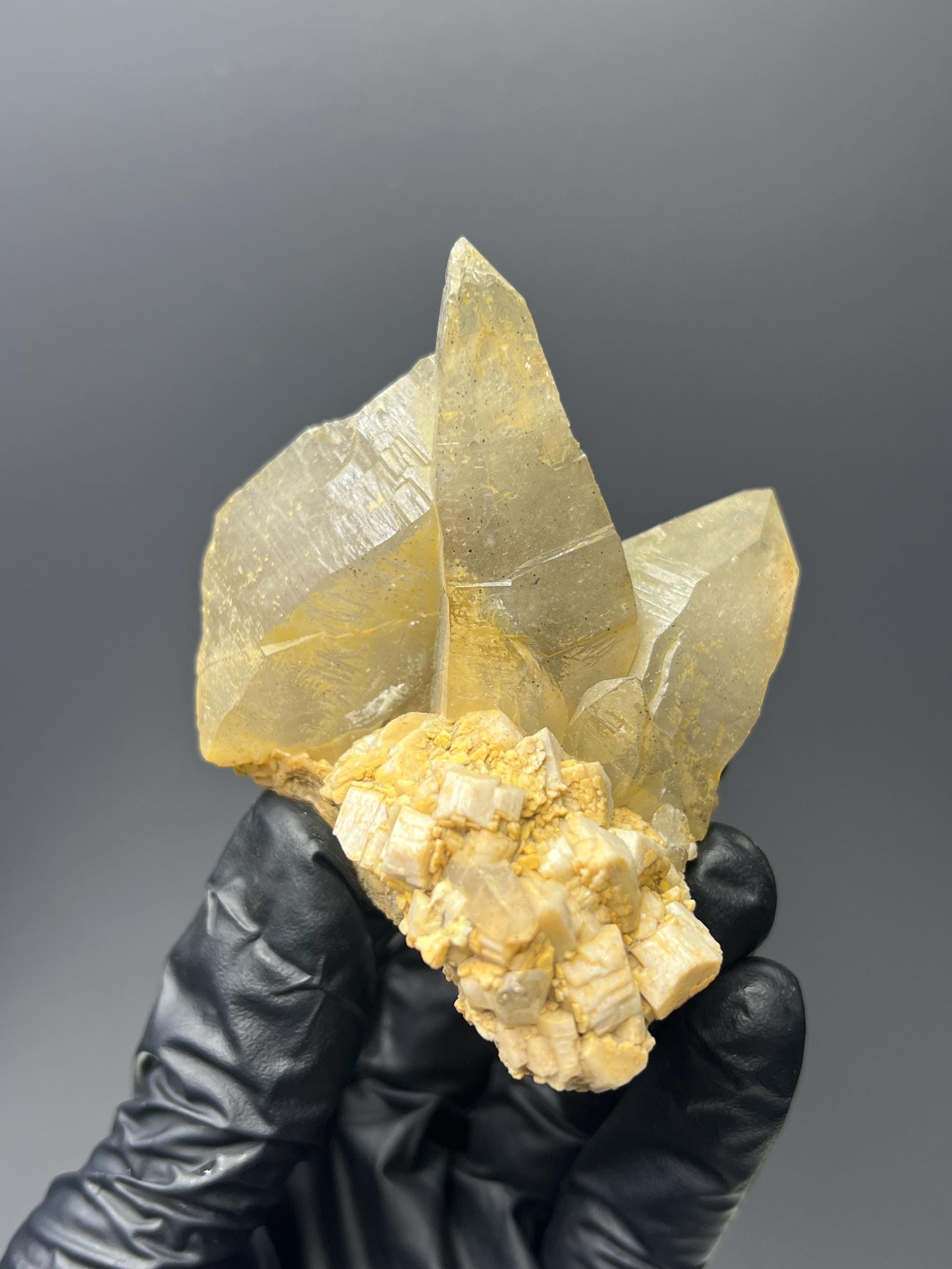 Smoky Quartz & Ortochlase - Crystal Gemstone AE 