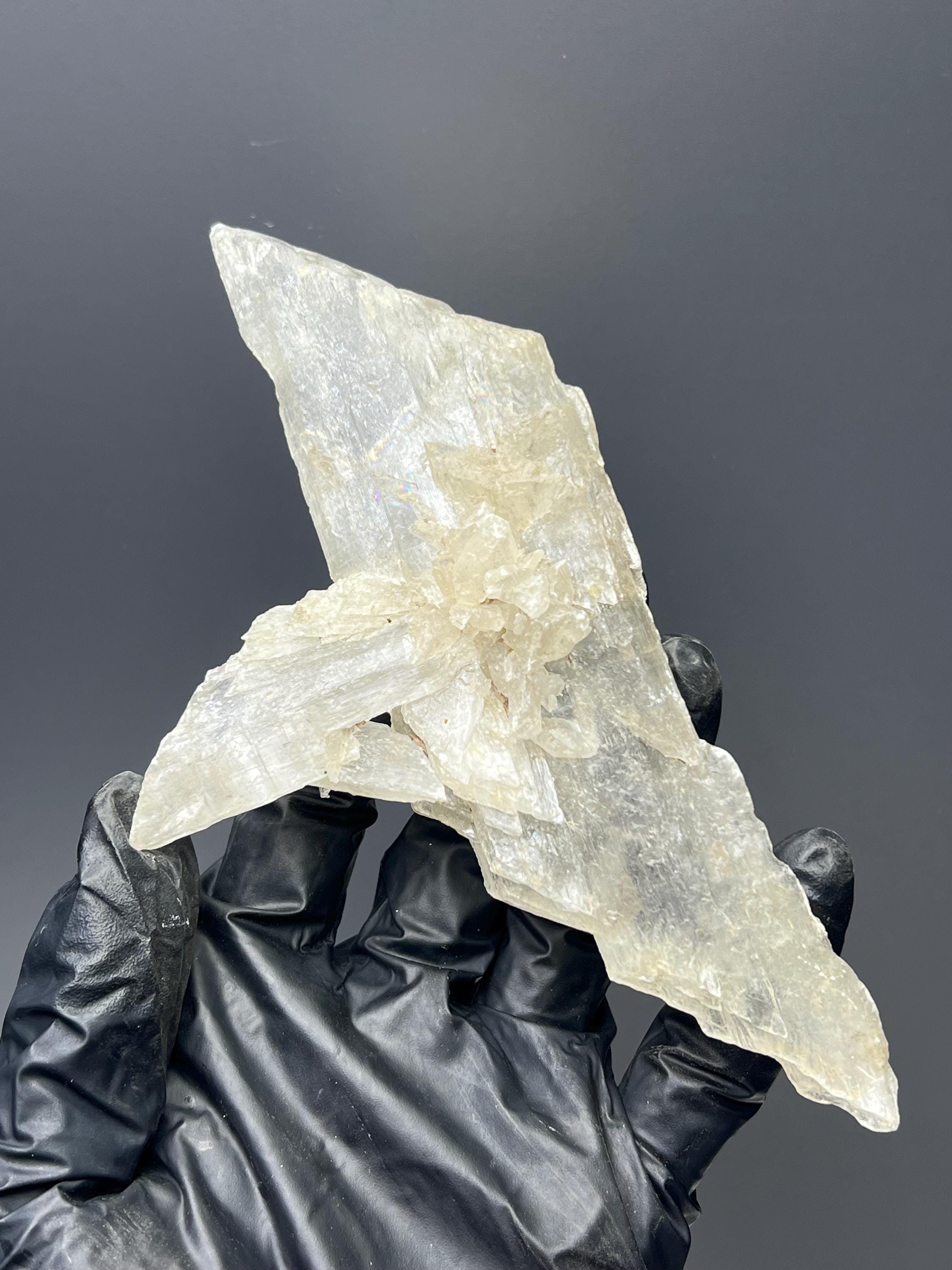 Gypsum Selenite Crystal Specimen - Crystal Gemstone AE 