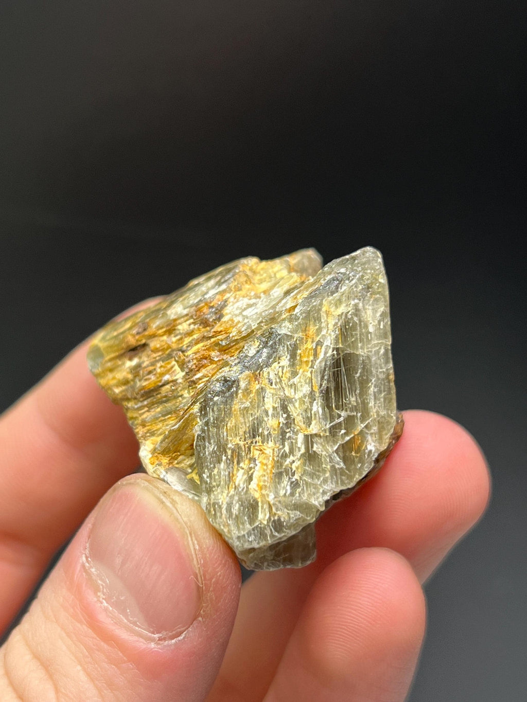 Special Diaspore Zultanite Specimen - Crystal Gemstone AE 