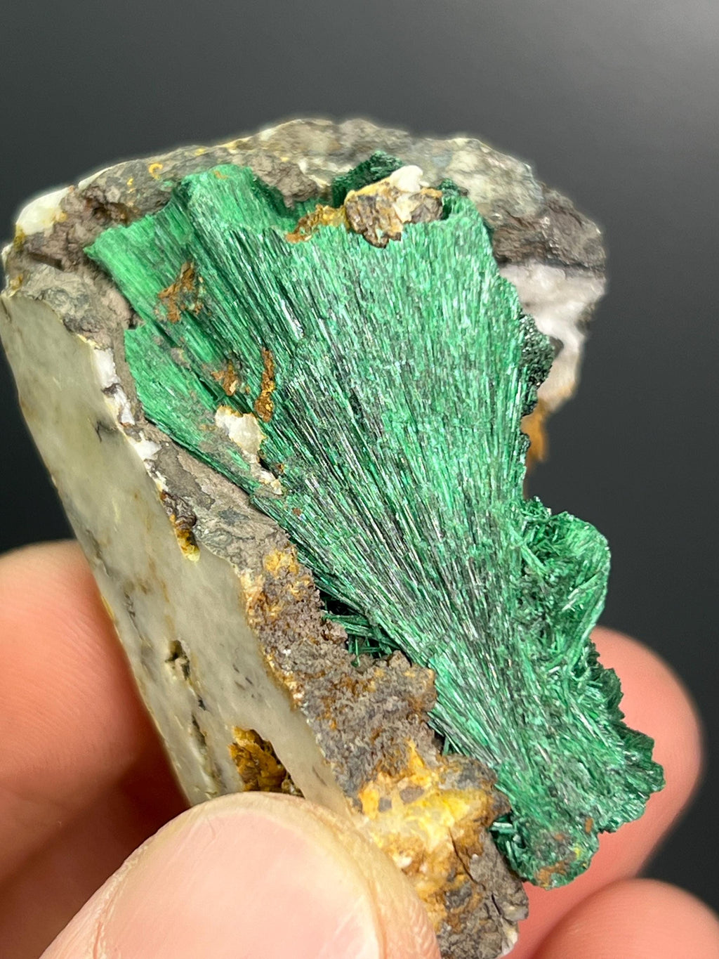 Special Malachite Specimen - Crystal Gemstone AE 
