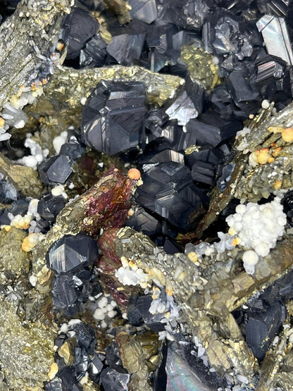 Kosovo Mineral Specimen: Tetrahedrite, Sphalerite, Chalcopyrite, Quartz - Crystal Gemstone AE 