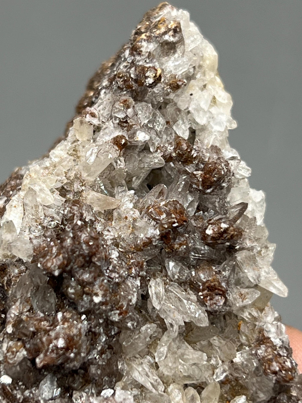 Very Special, Crystal Calcite On Hematite, From Turkey - Crystal Gemstone AE 