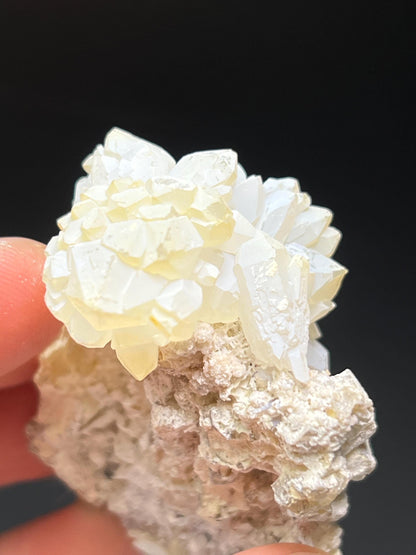 Special Crystal Quartz Specimen - Crystal Gemstone AE 