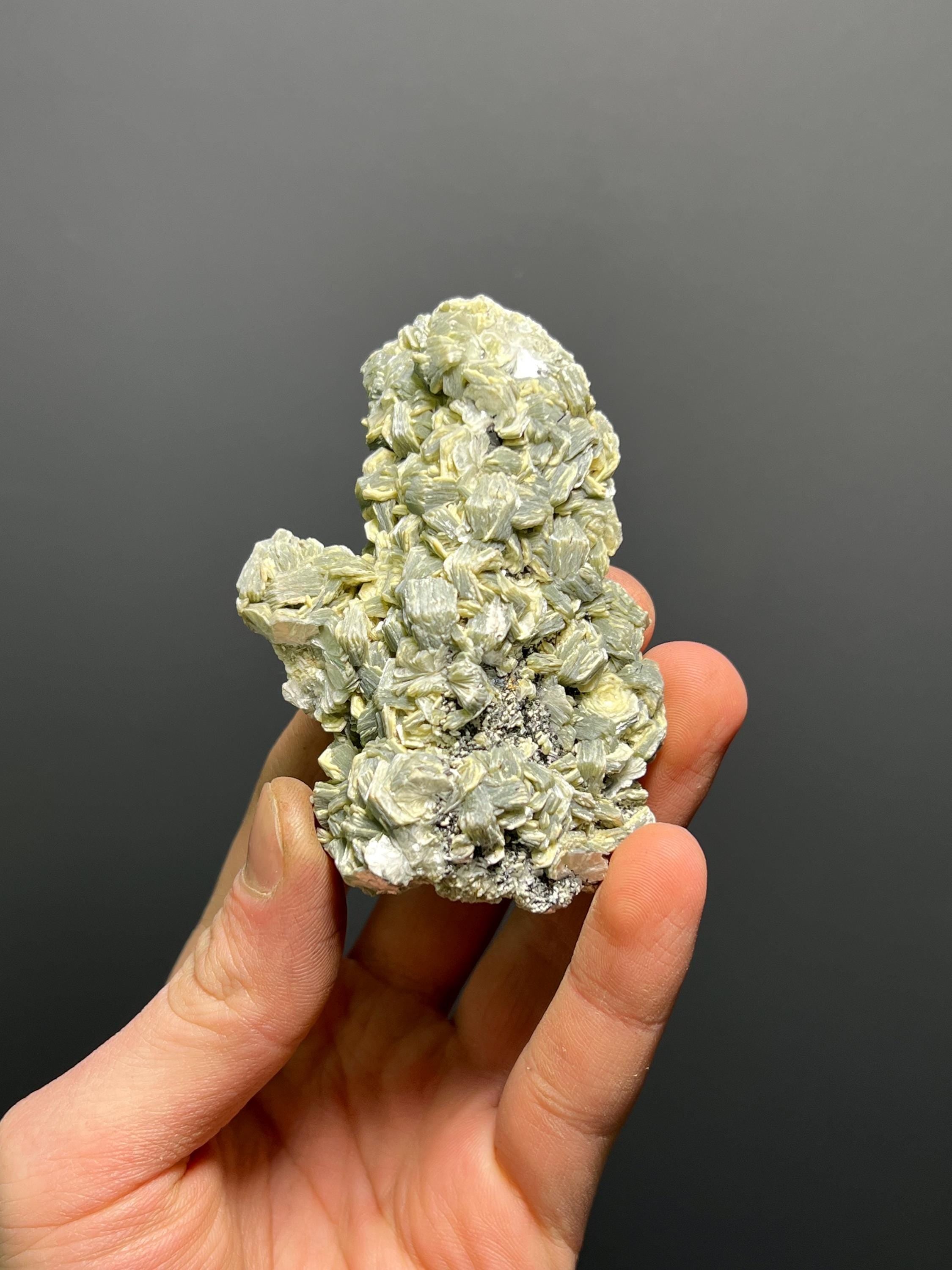 Special Vermiculite With Tourmaline Specimen, 92gram - Crystal Gemstone AE 