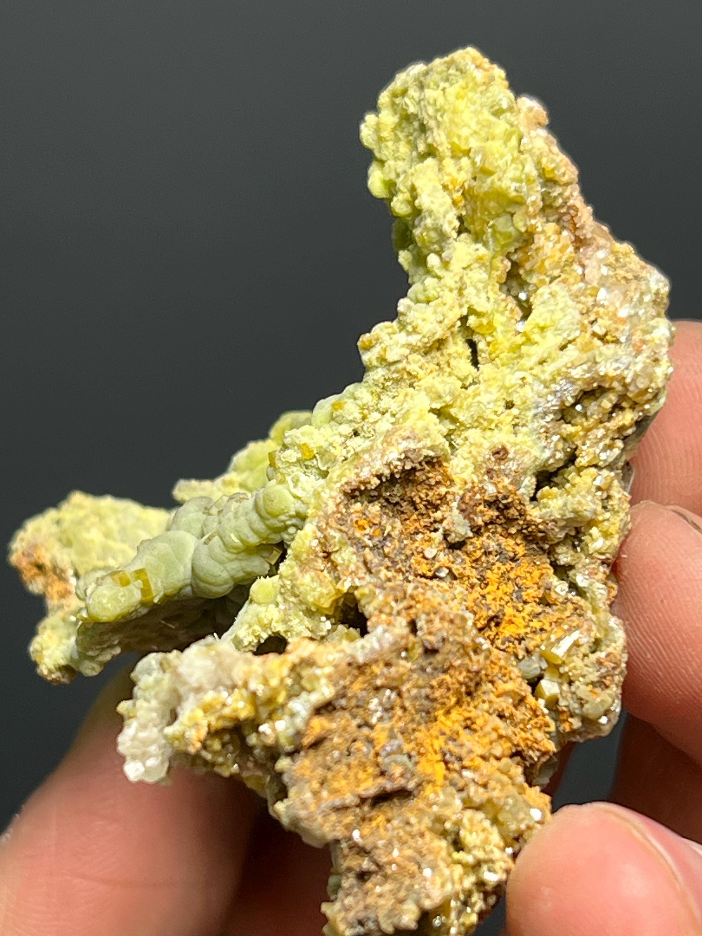 Museum Grade Mimetite Specimen, 134gram - Crystal Gemstone AE 