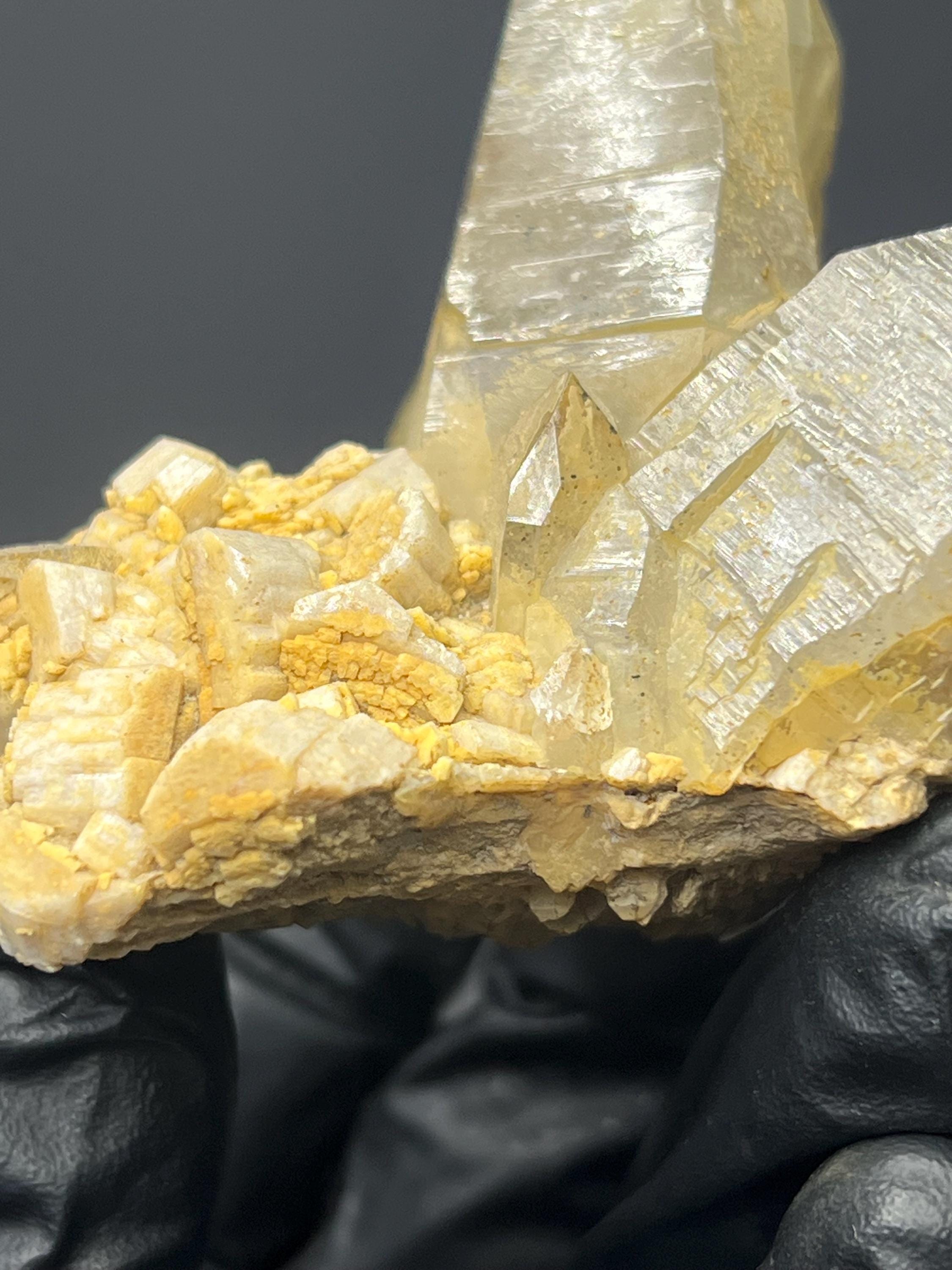 Smoky Quartz & Ortochlase - Crystal Gemstone AE 