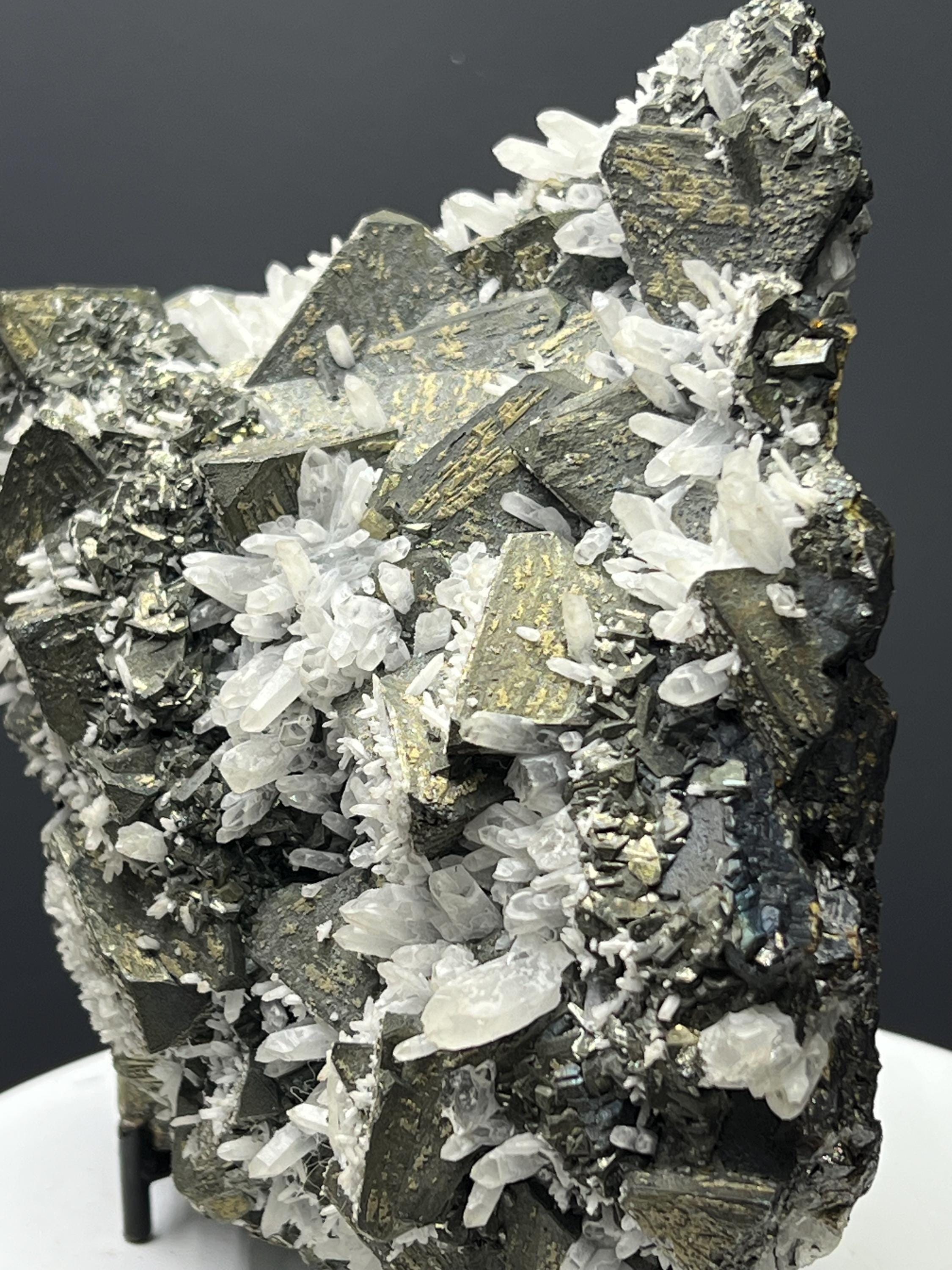 Very Special! Tetrahedrite With Quartz Specimen - Crystal Gemstone AE 