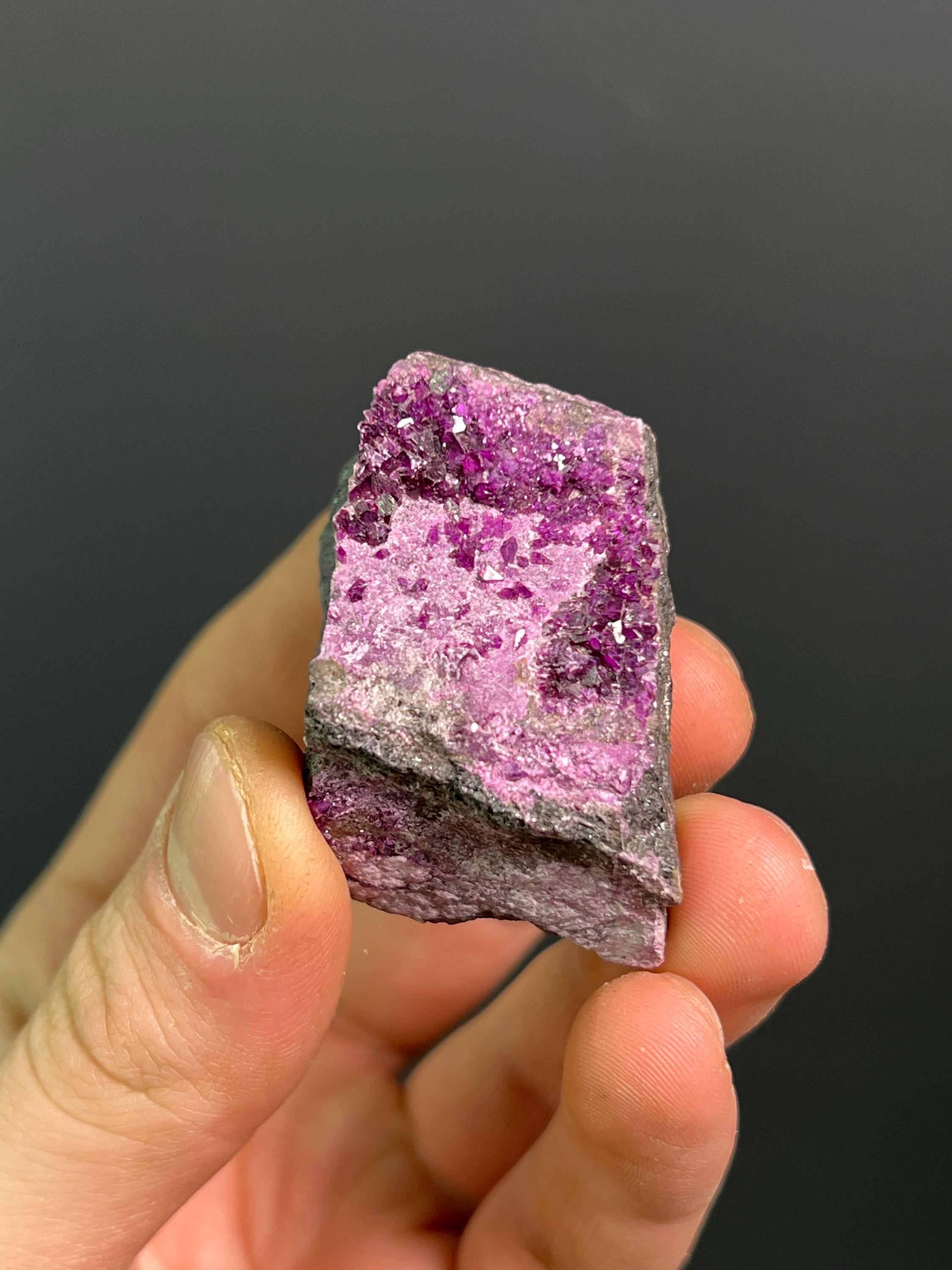 Very Special Beautiful Kammererite Specimen - Crystal Gemstone AE 