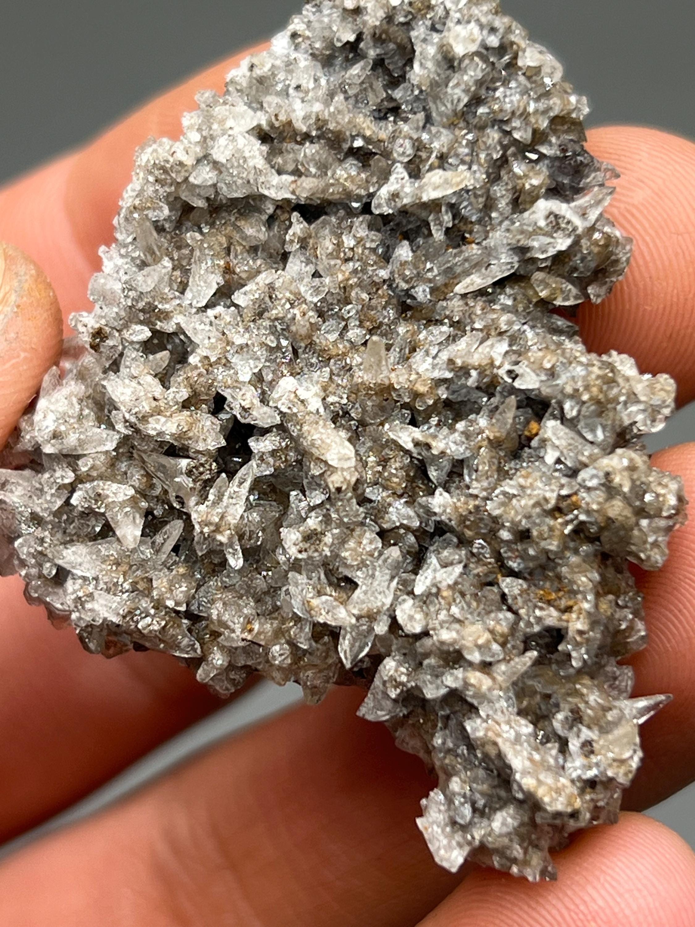 Very Special, Crystal Calcite On Hematite, From Turkey - Crystal Gemstone AE 