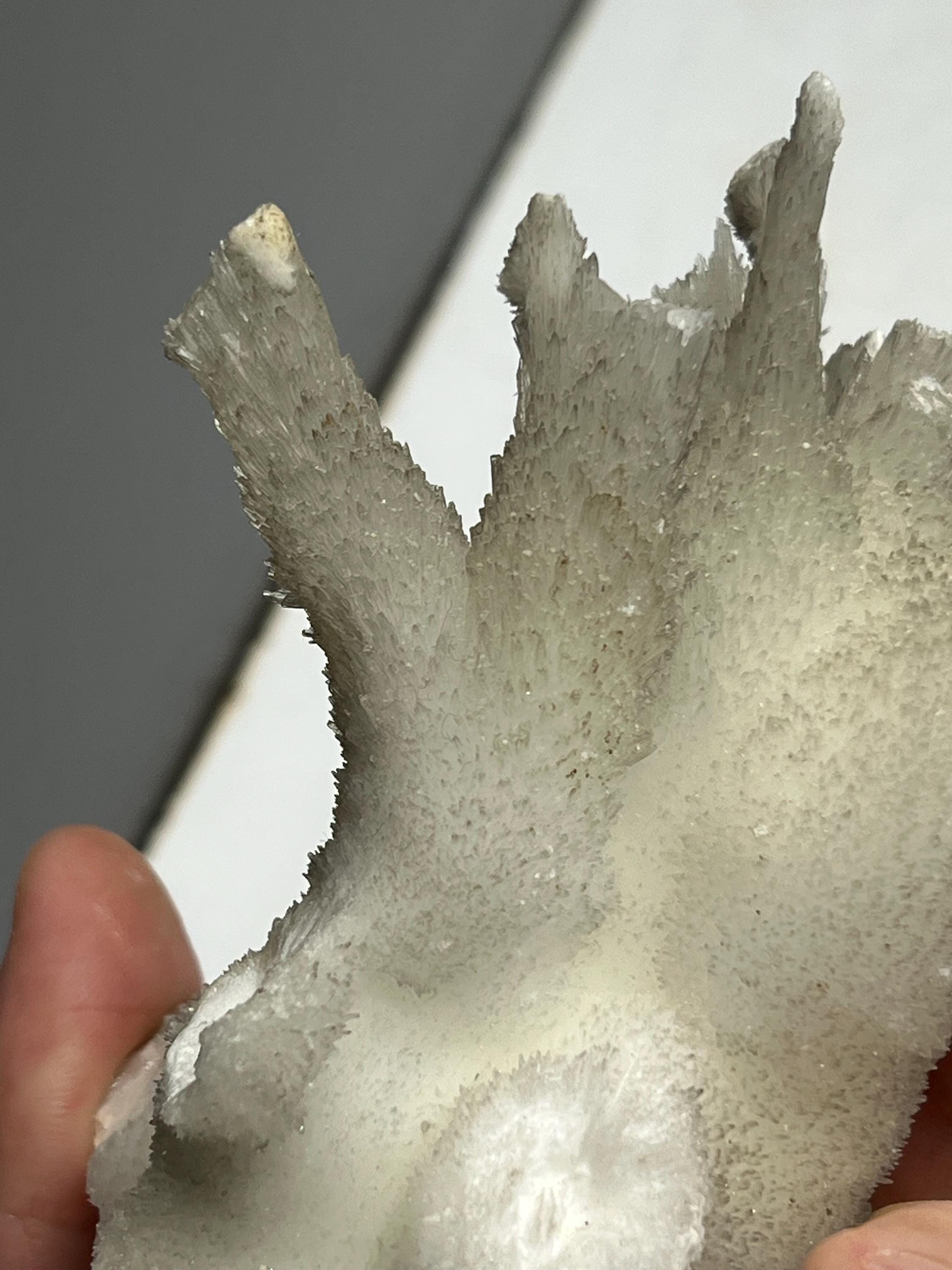 Very Showy Stalactite Aragonite Mineral, From Turkey - Crystal Gemstone AE 