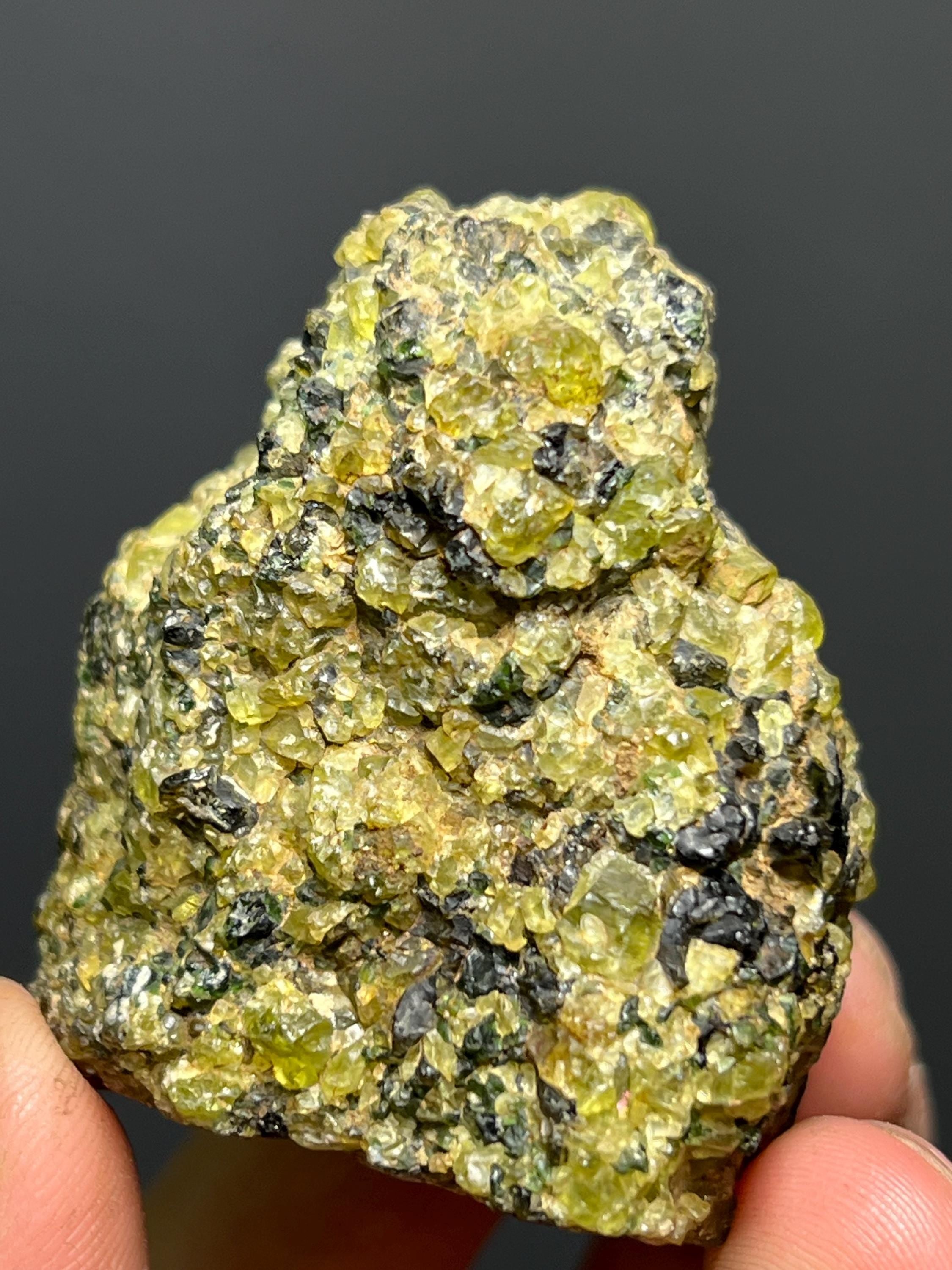 Olivine (Micro Sample) Specimen, 142gram - Crystal Gemstone AE 