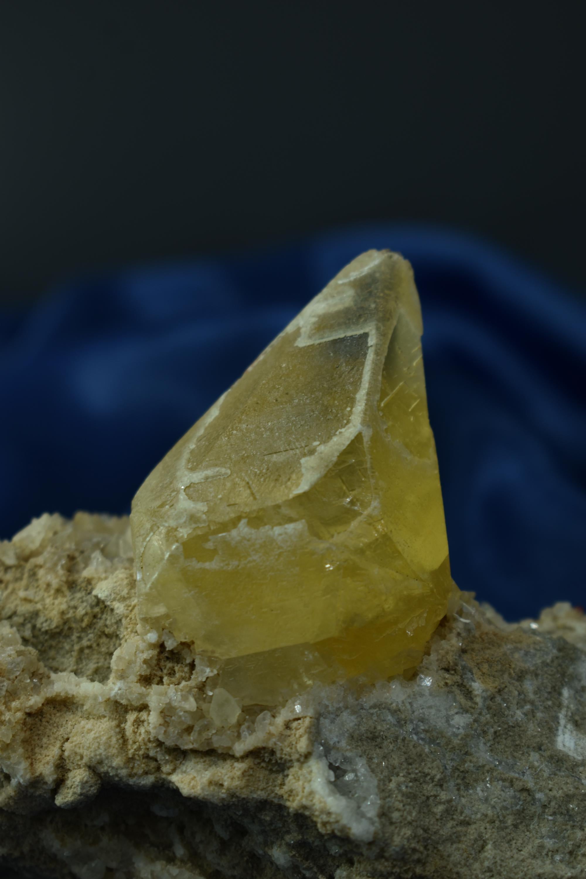 Rare Golden Yellow Tooth Calcite Specimen, For Special Collection Piece - Crystal Gemstone AE 