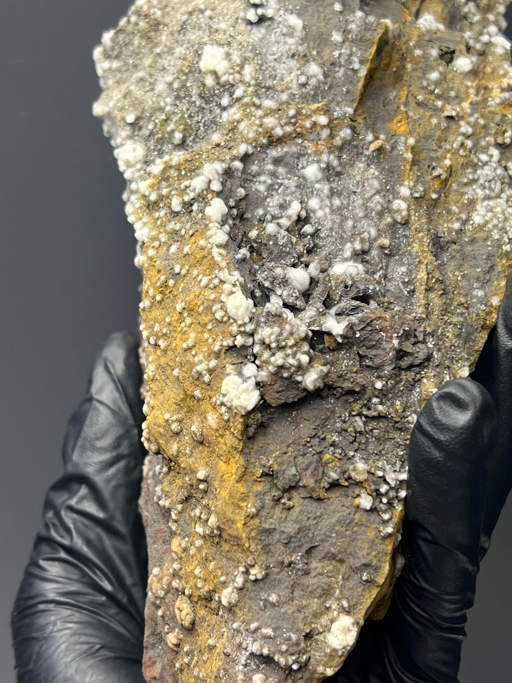 Crystal Barite And Calcite On Hematite - Crystal Gemstone AE 