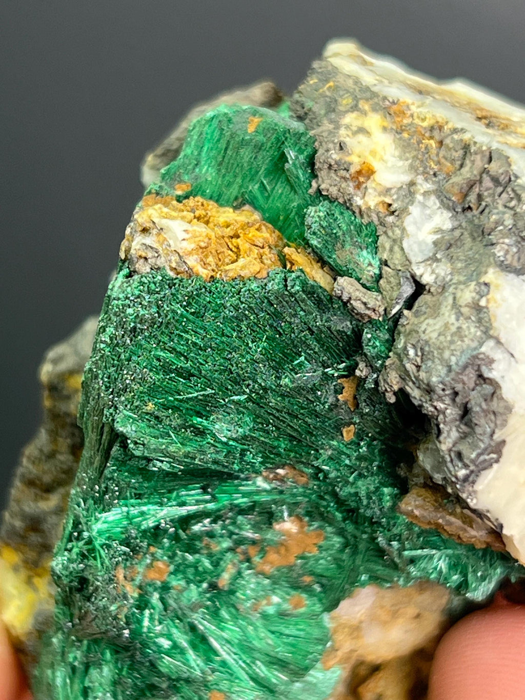 Special Malachite Specimen - Crystal Gemstone AE 