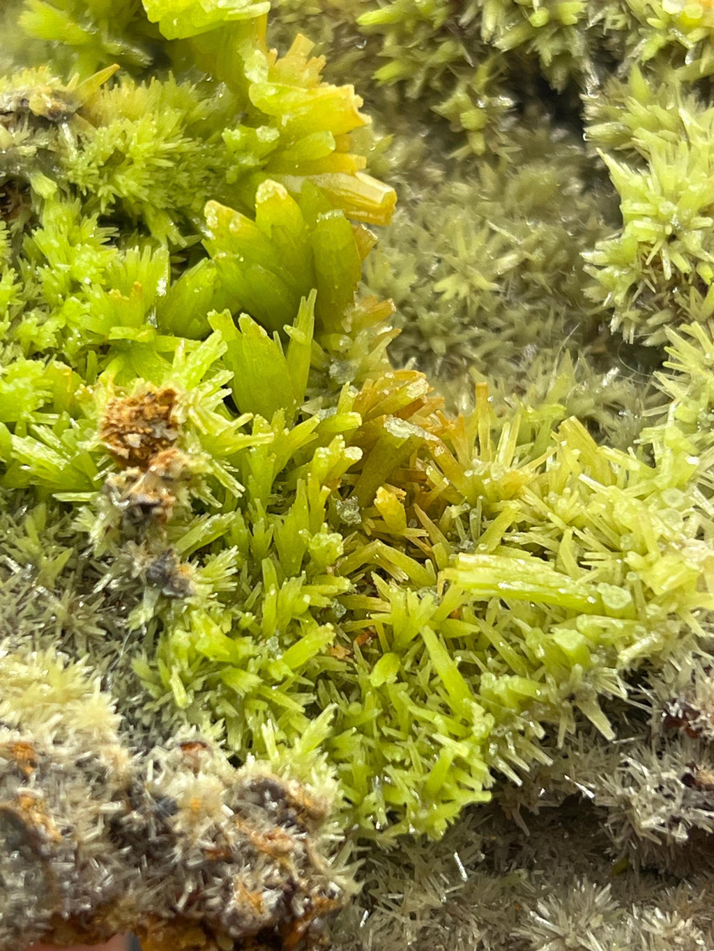 Pyromorphite, From China - Crystal Gemstone AE 