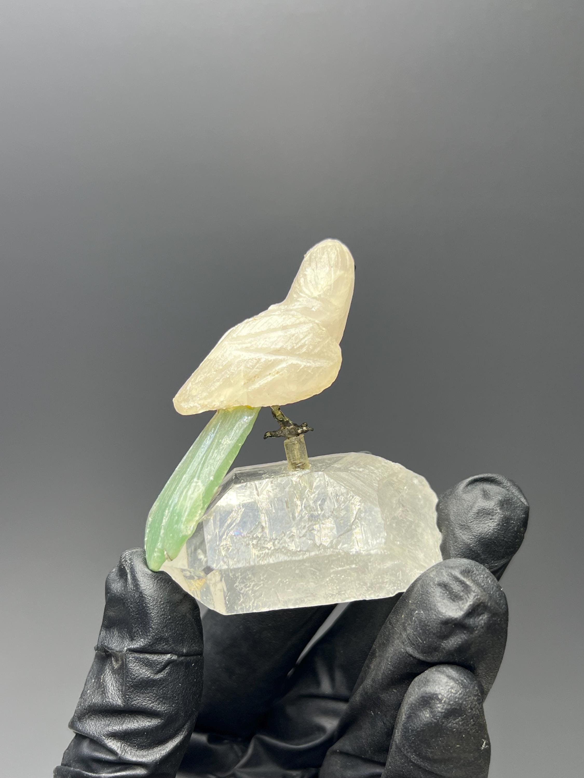 Crystal Quartz With Natural Stone Bird - Crystal Gemstone AE 