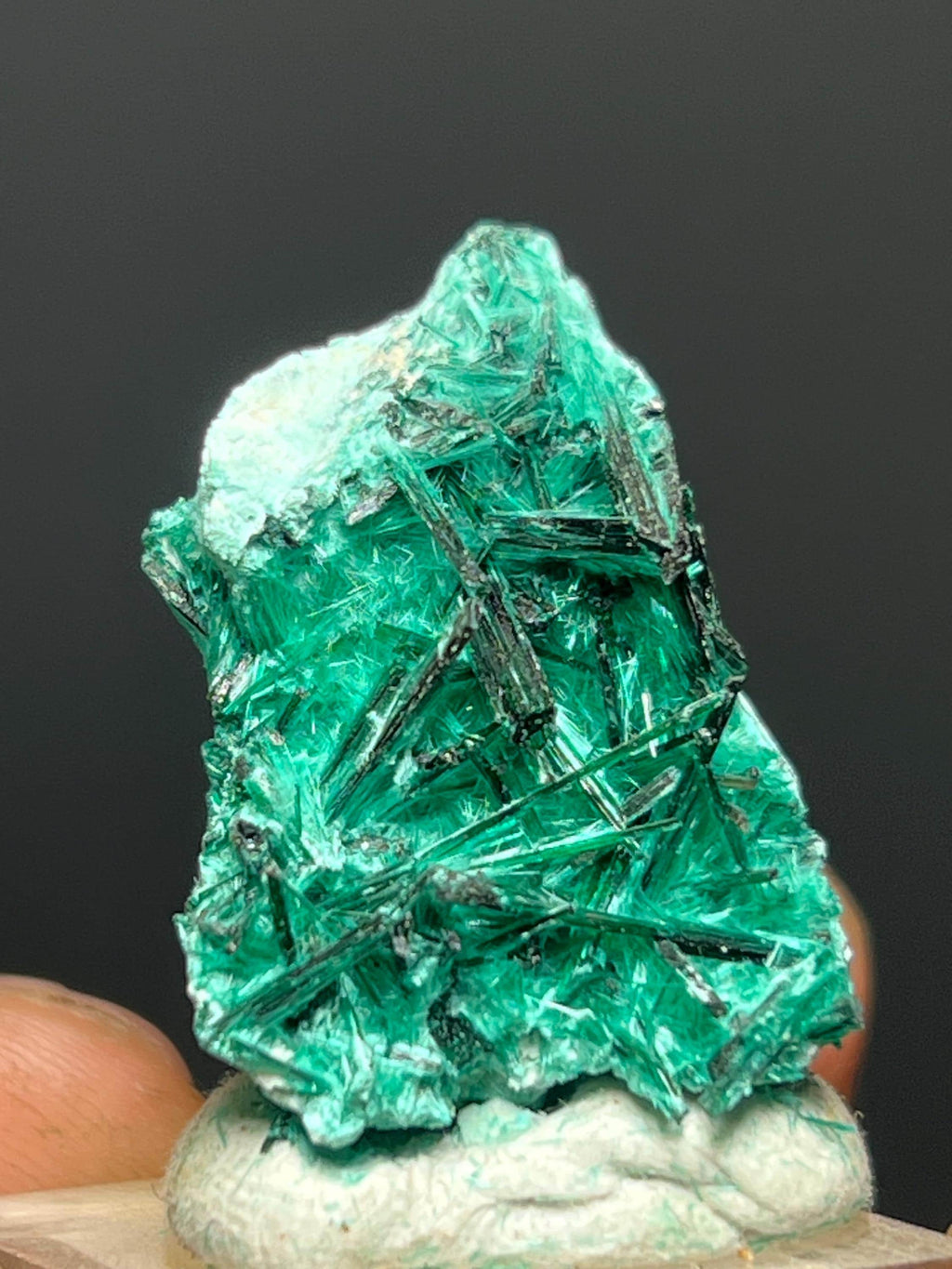Special Brochanite Specimen - Crystal Gemstone AE 