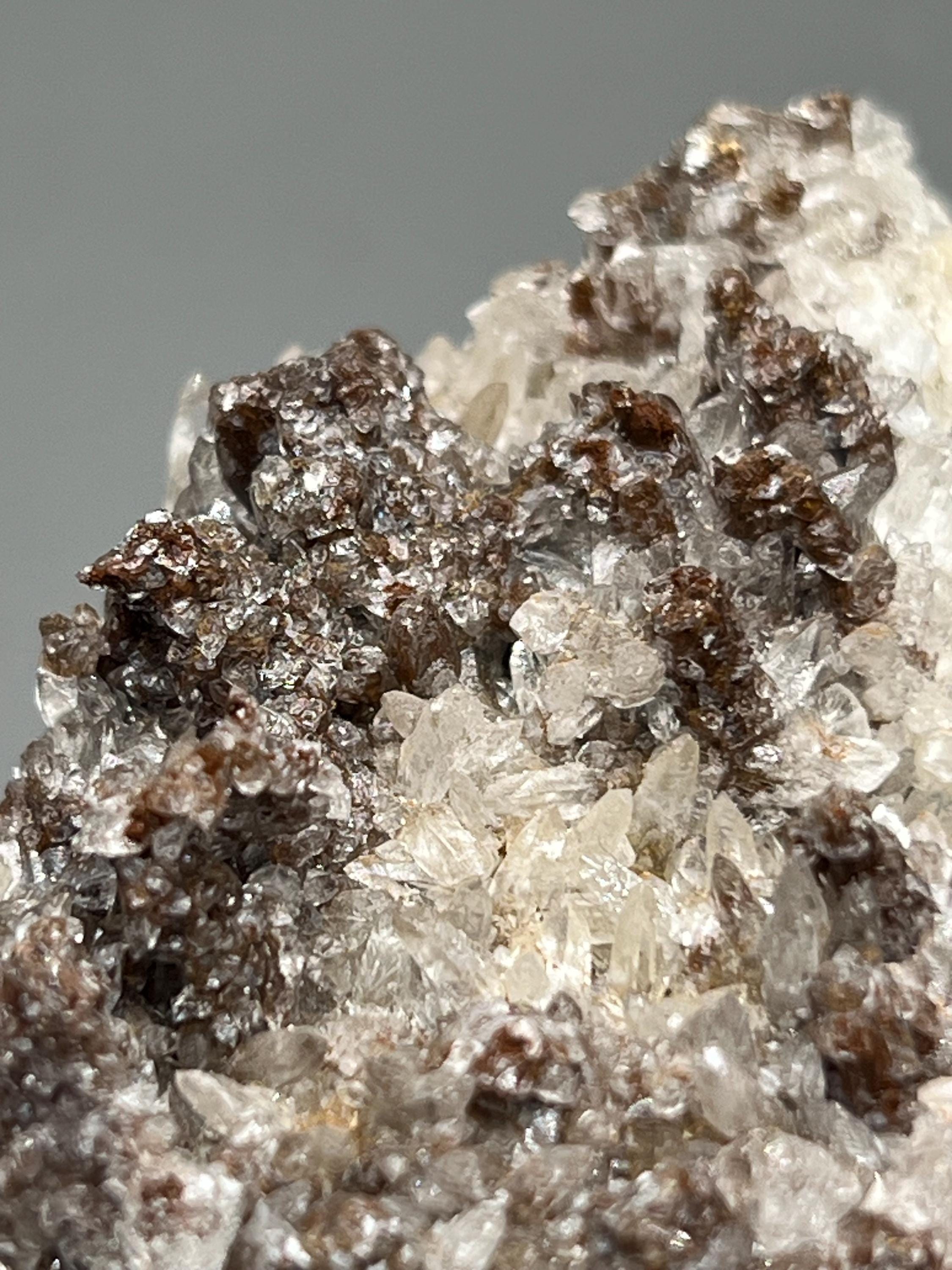 Very Special, Crystal Calcite On Hematite, From Turkey - Crystal Gemstone AE 