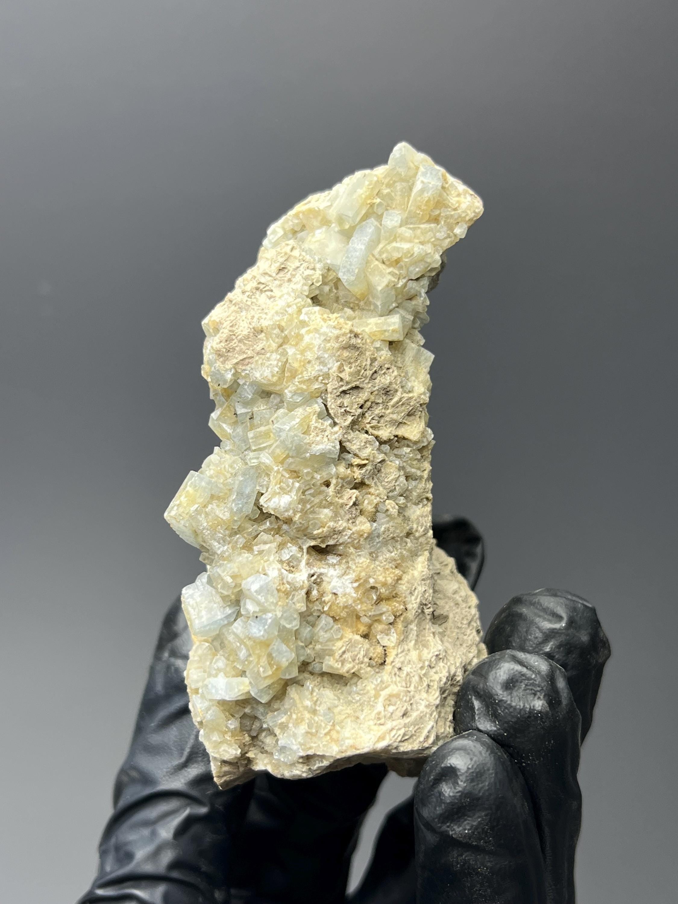 Dolomite Crystals Stone - Crystal Gemstone AE 
