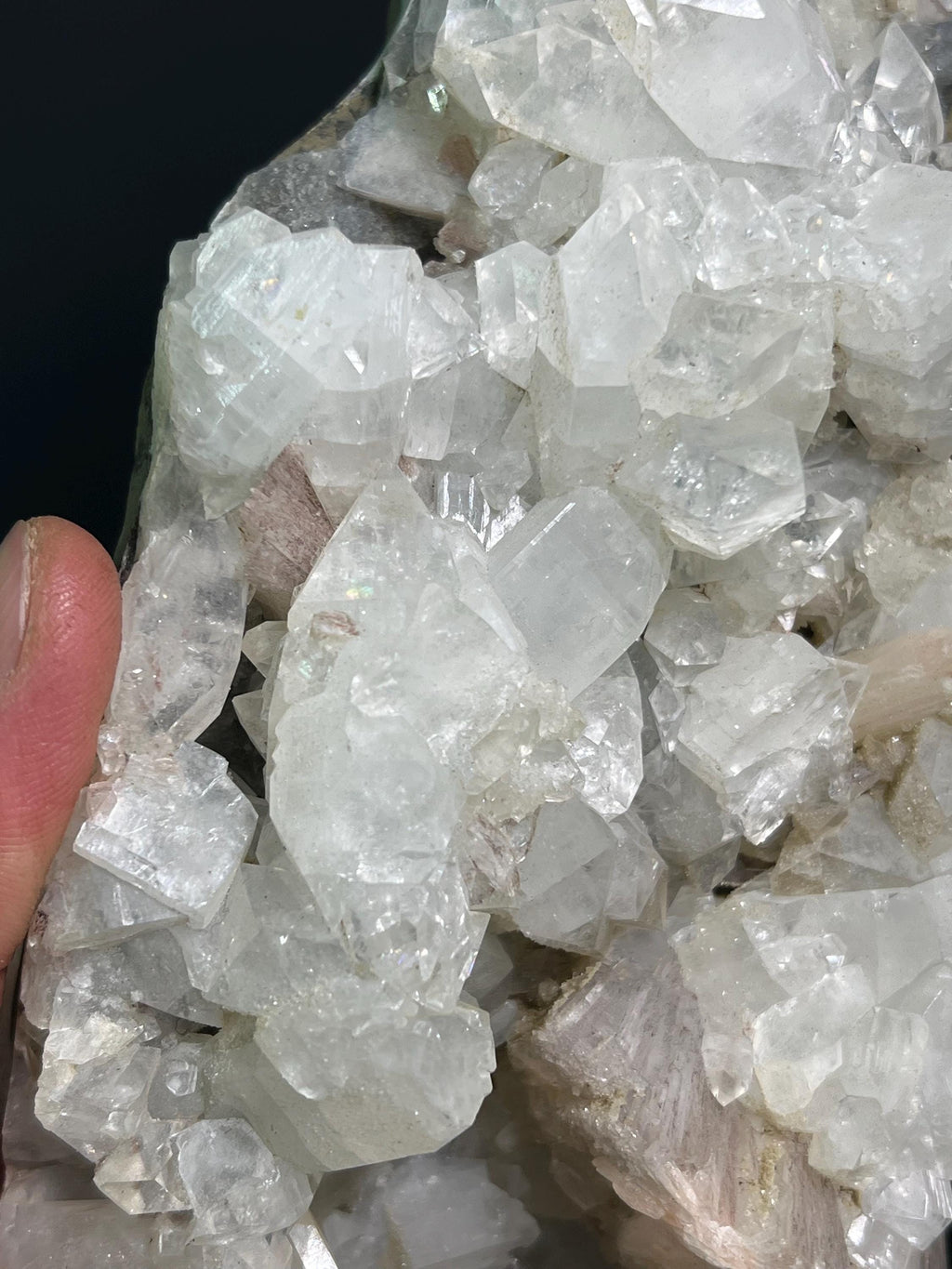 Apophyllite Heulandite Stilbite - Crystal Gemstone AE 